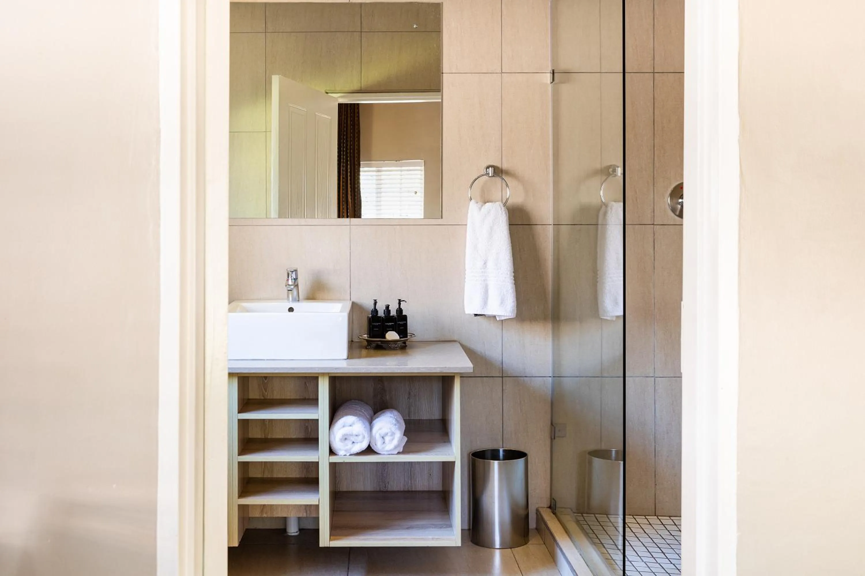 Kathu Gamagara Lodge