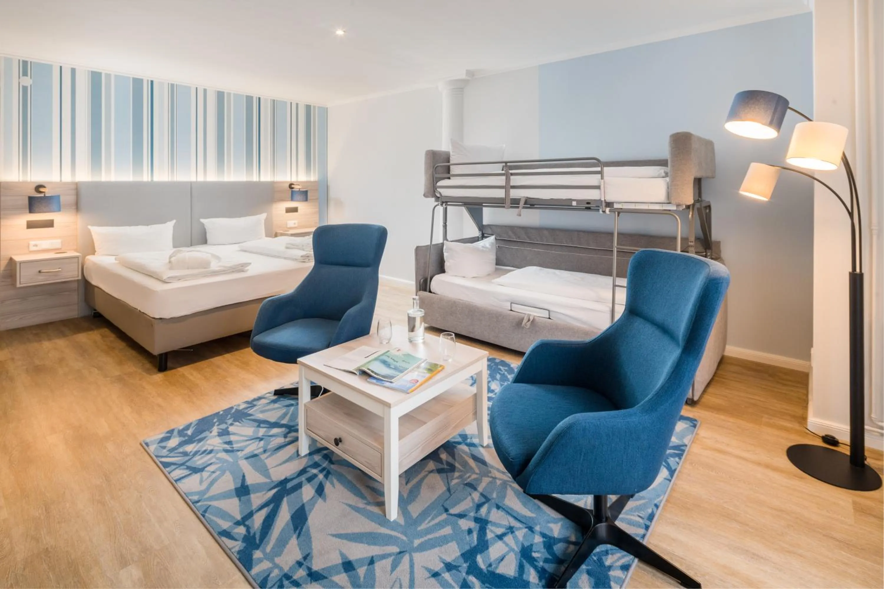 bunk bed, Bed in Strandhotel Gerken