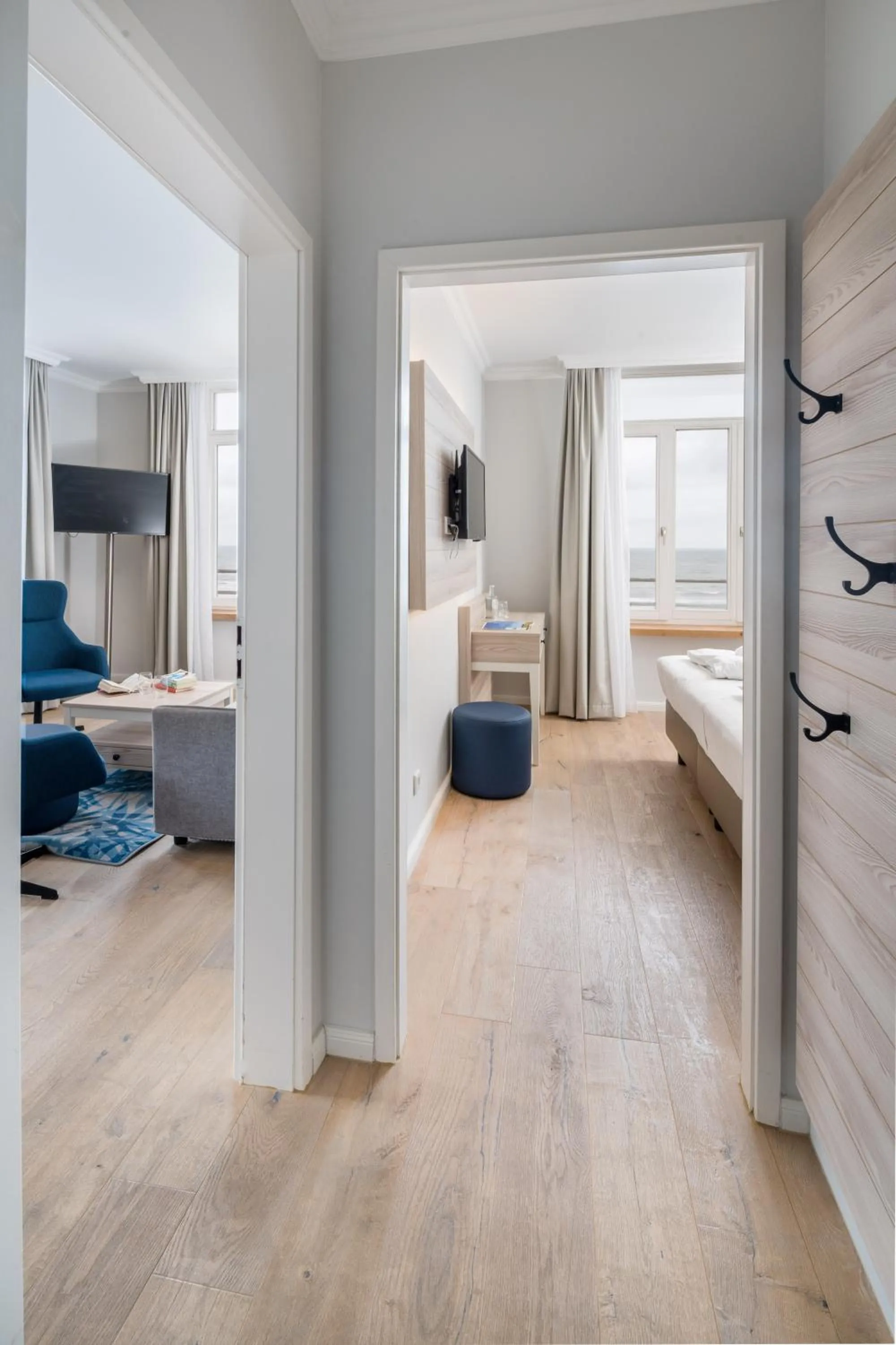 Photo of the whole room, Bed in Strandhotel Gerken