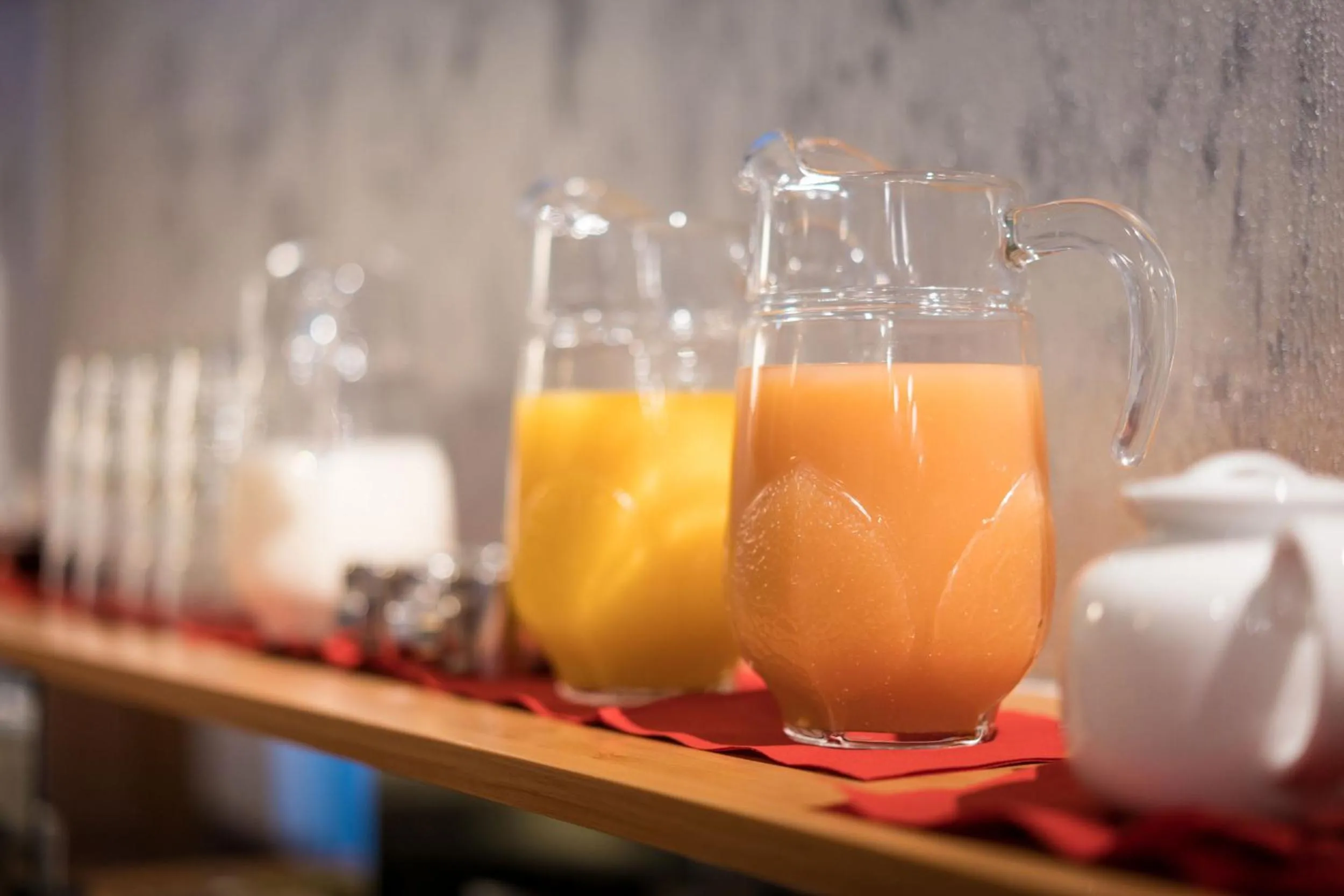 Buffet breakfast in Hotel Zur Sonne