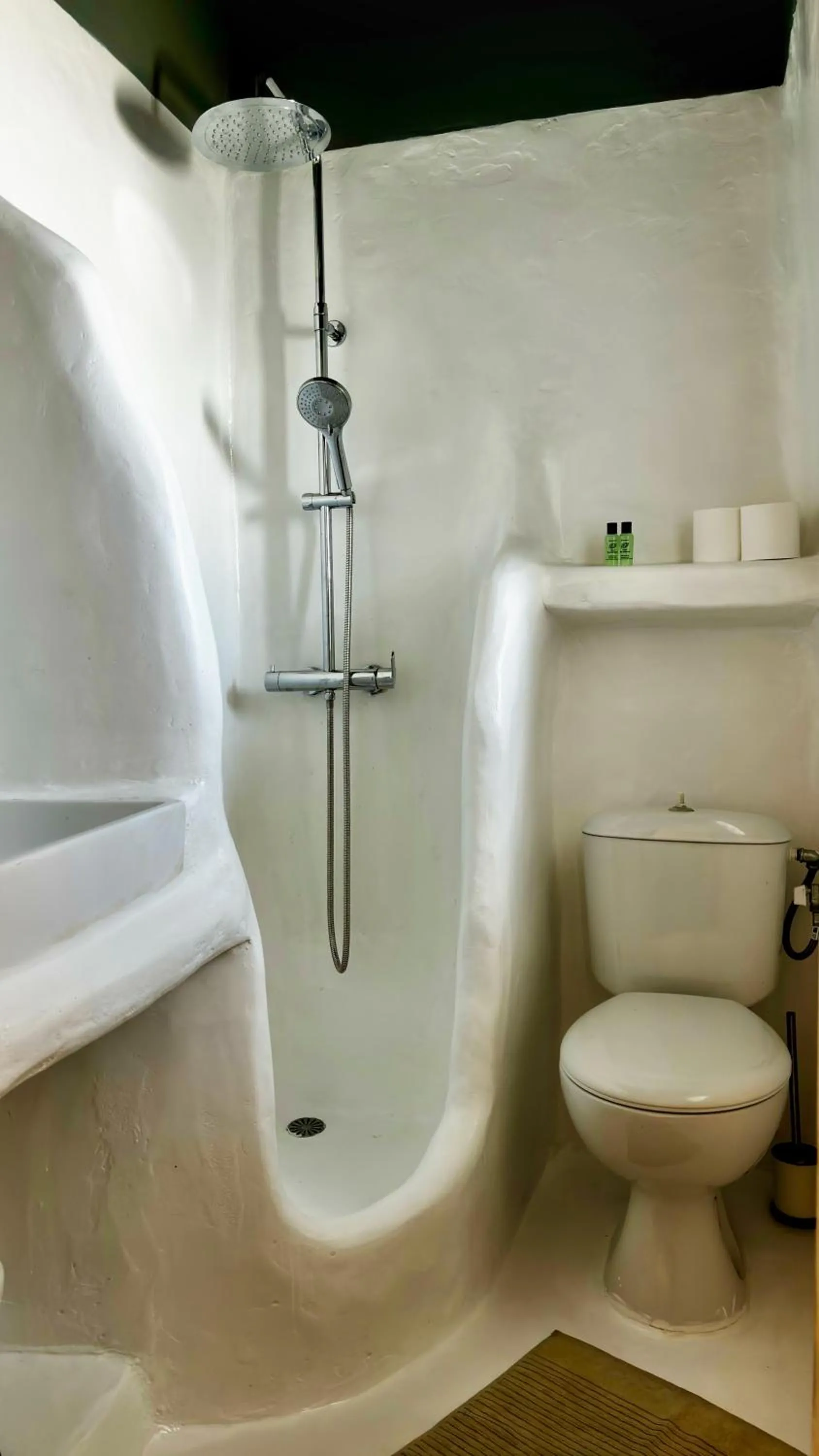 Shower in Vougli View Mykonos