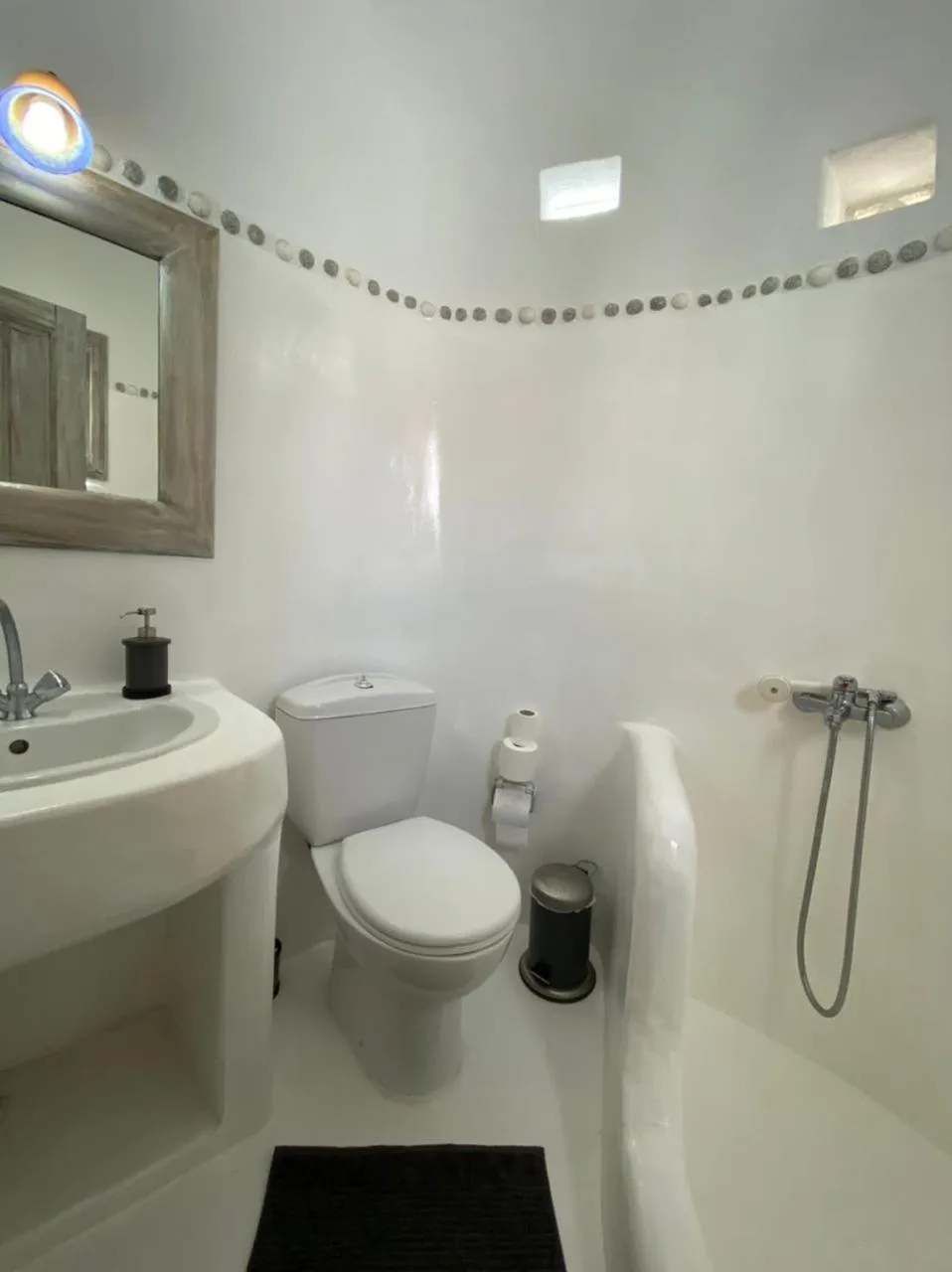 Bathroom in Vougli View Mykonos