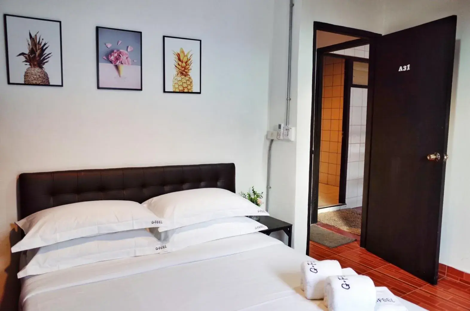 Standard Double Room with Shared Bathroom in Gfeel Hostel Standard Double Room with Shared Bathroom in Gfeel Hostel