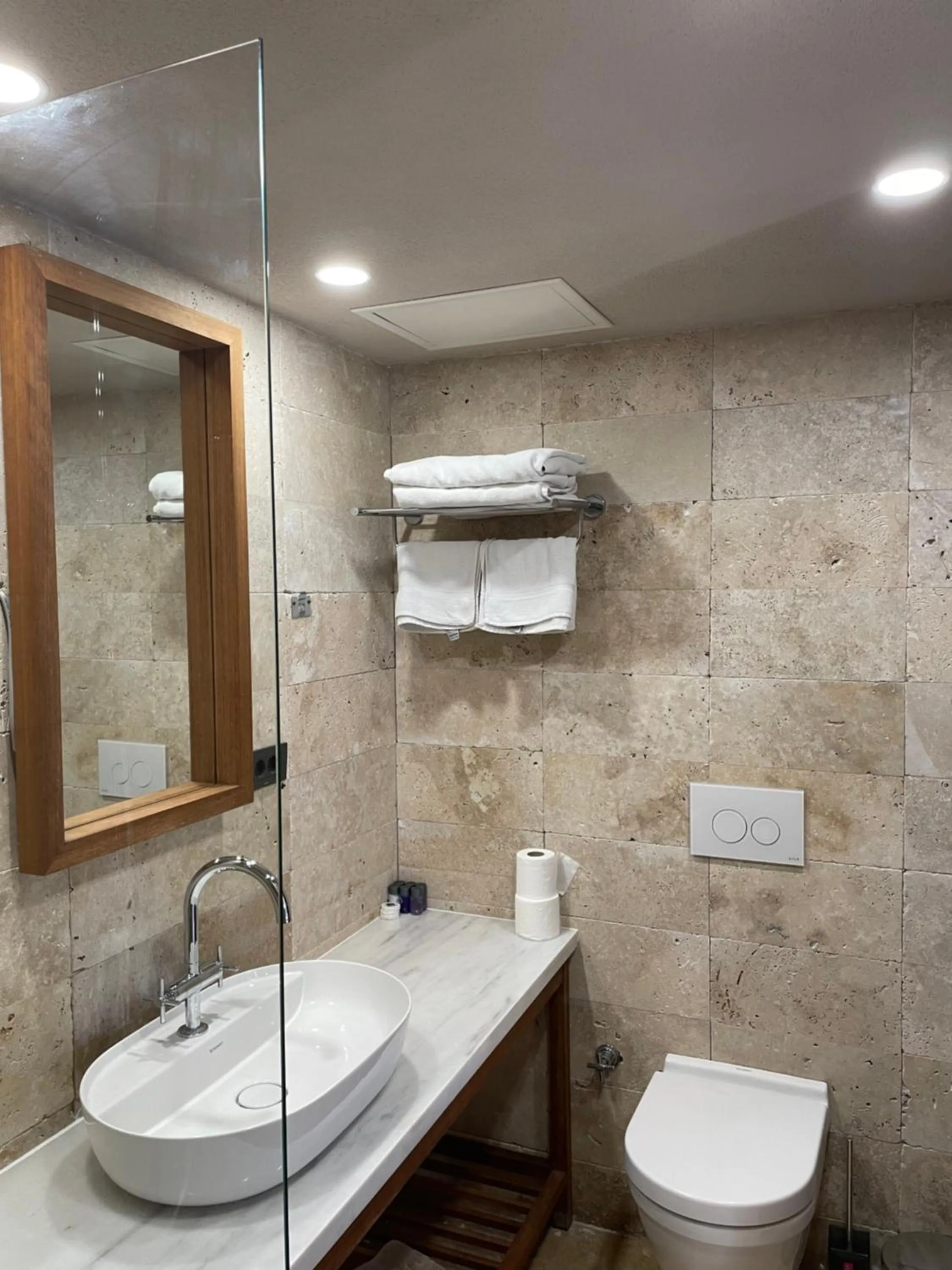 Shower in Life Butiq Otel