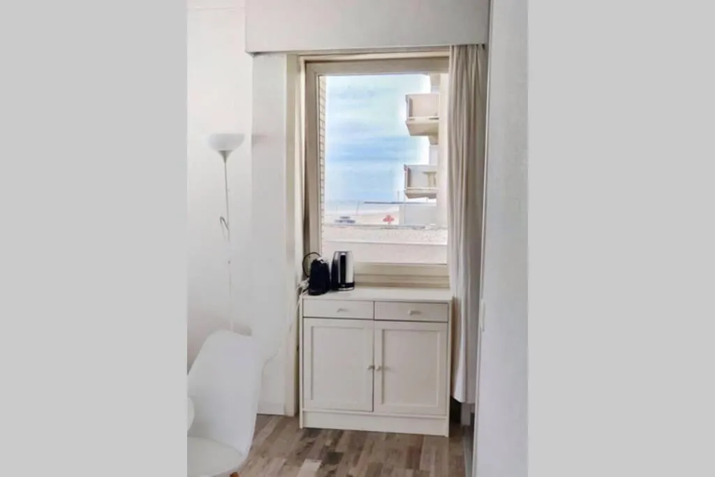 Royal Palace Seaview Suite