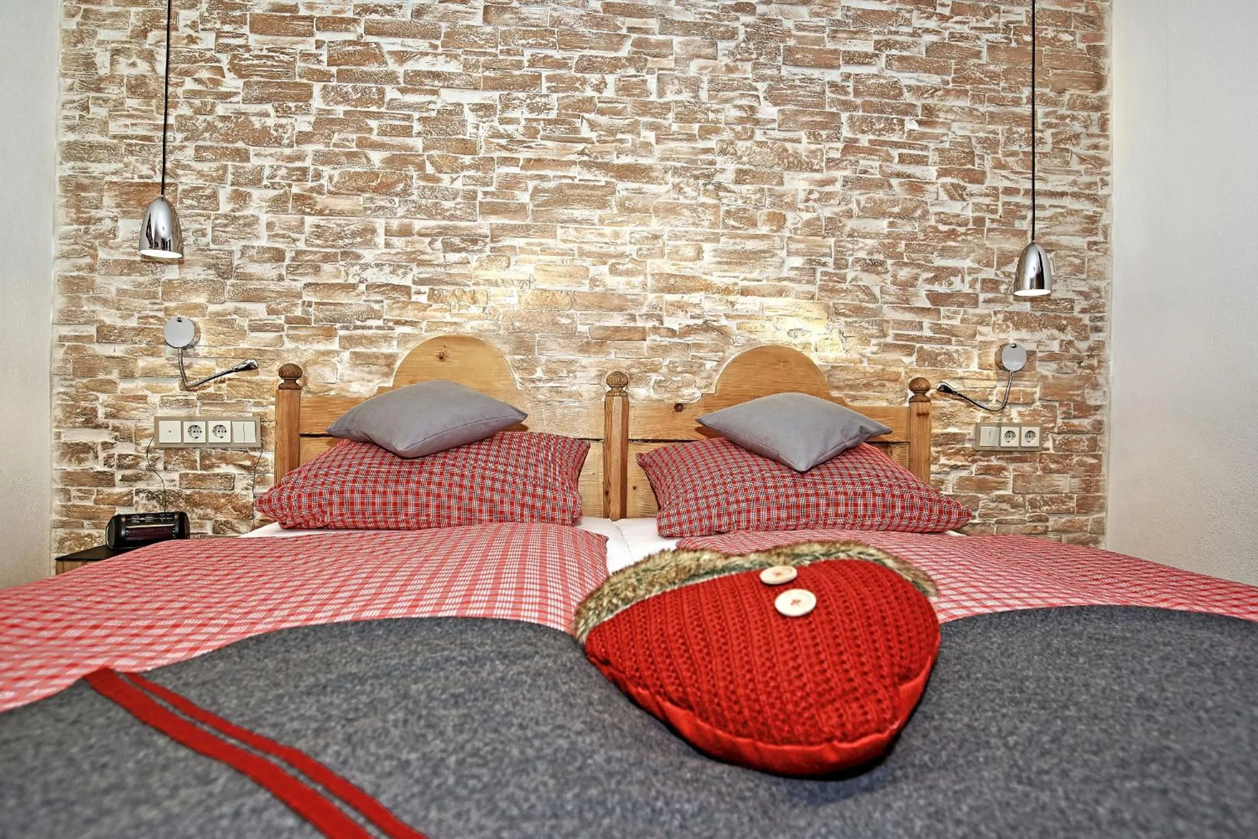 Bed in Gästehaus und Ferienwohnungen Egglerlehen