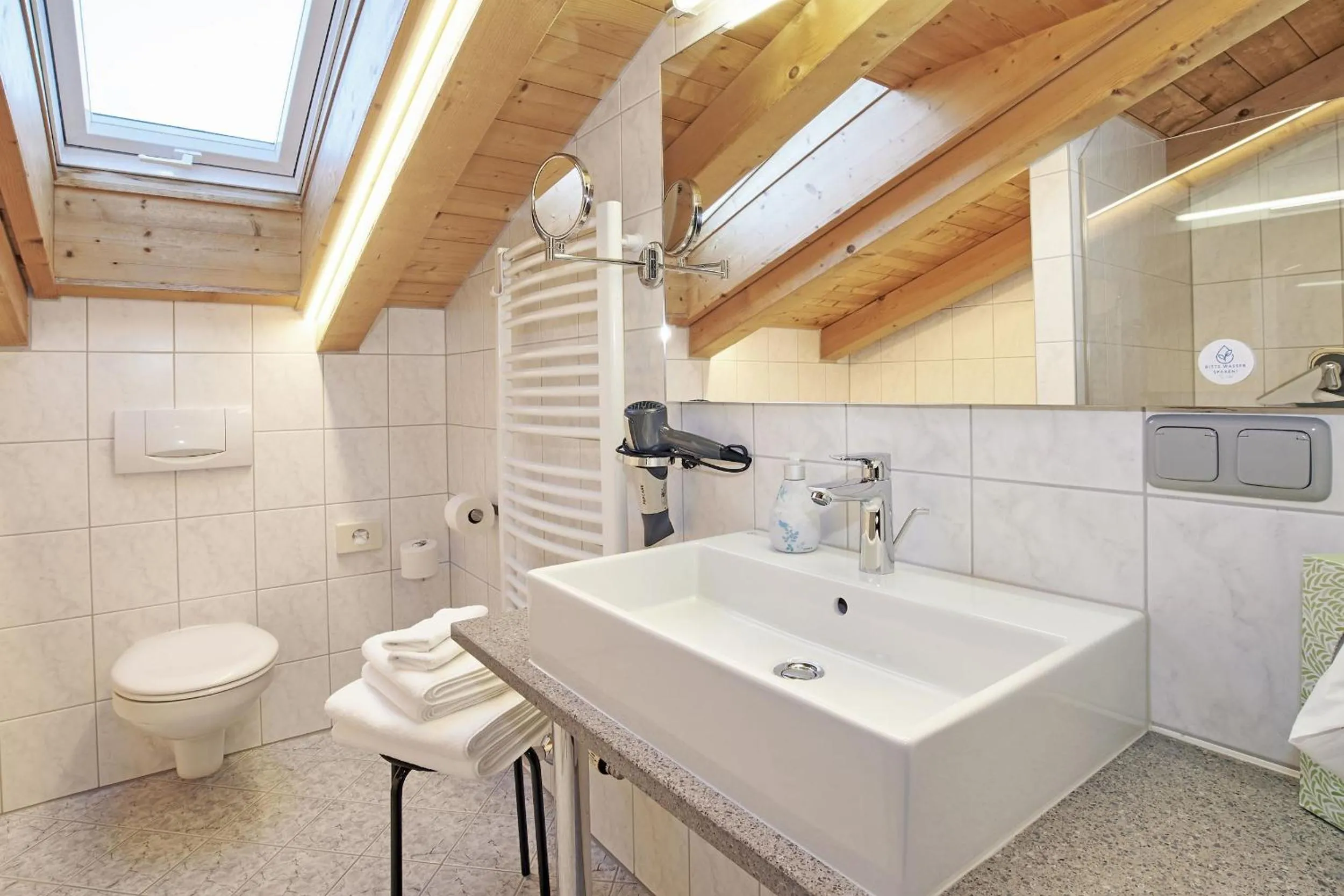Shower in Gästehaus und Ferienwohnungen Egglerlehen