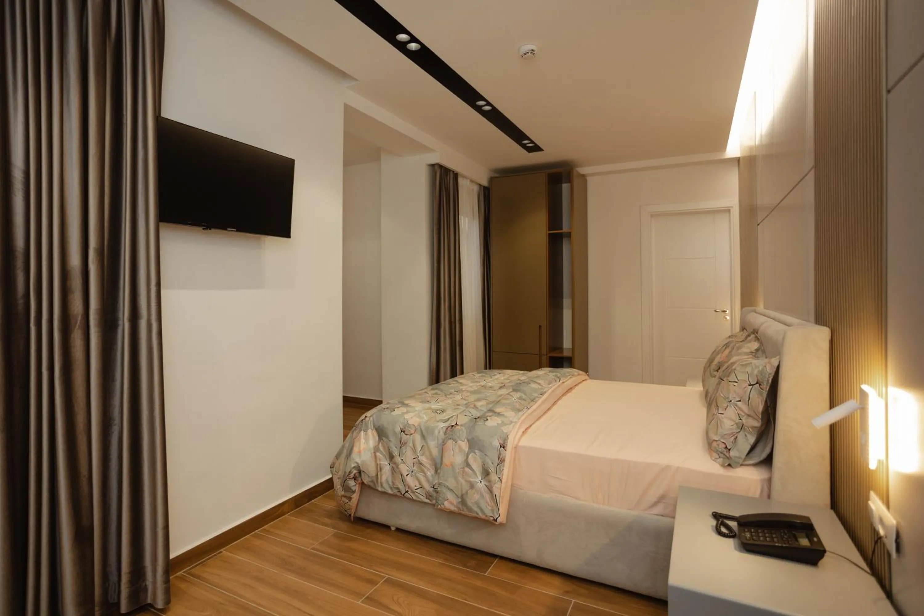 Bed in KOMPLEKSI ROYAL