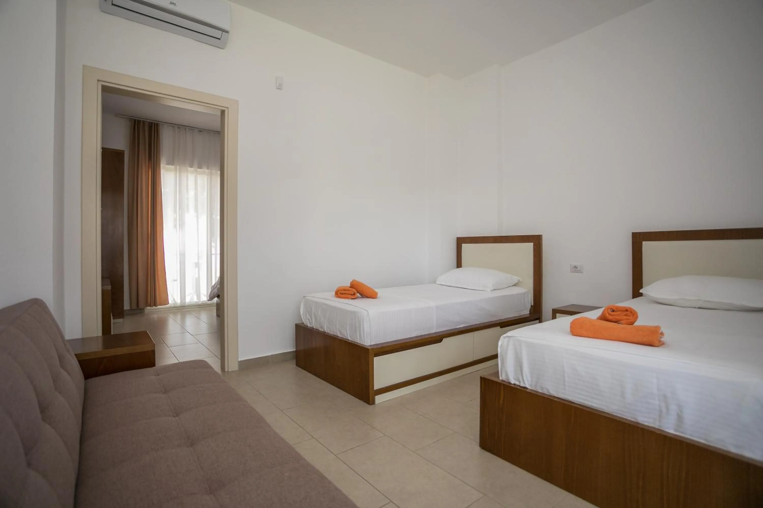 Bed in KOMPLEKSI ROYAL