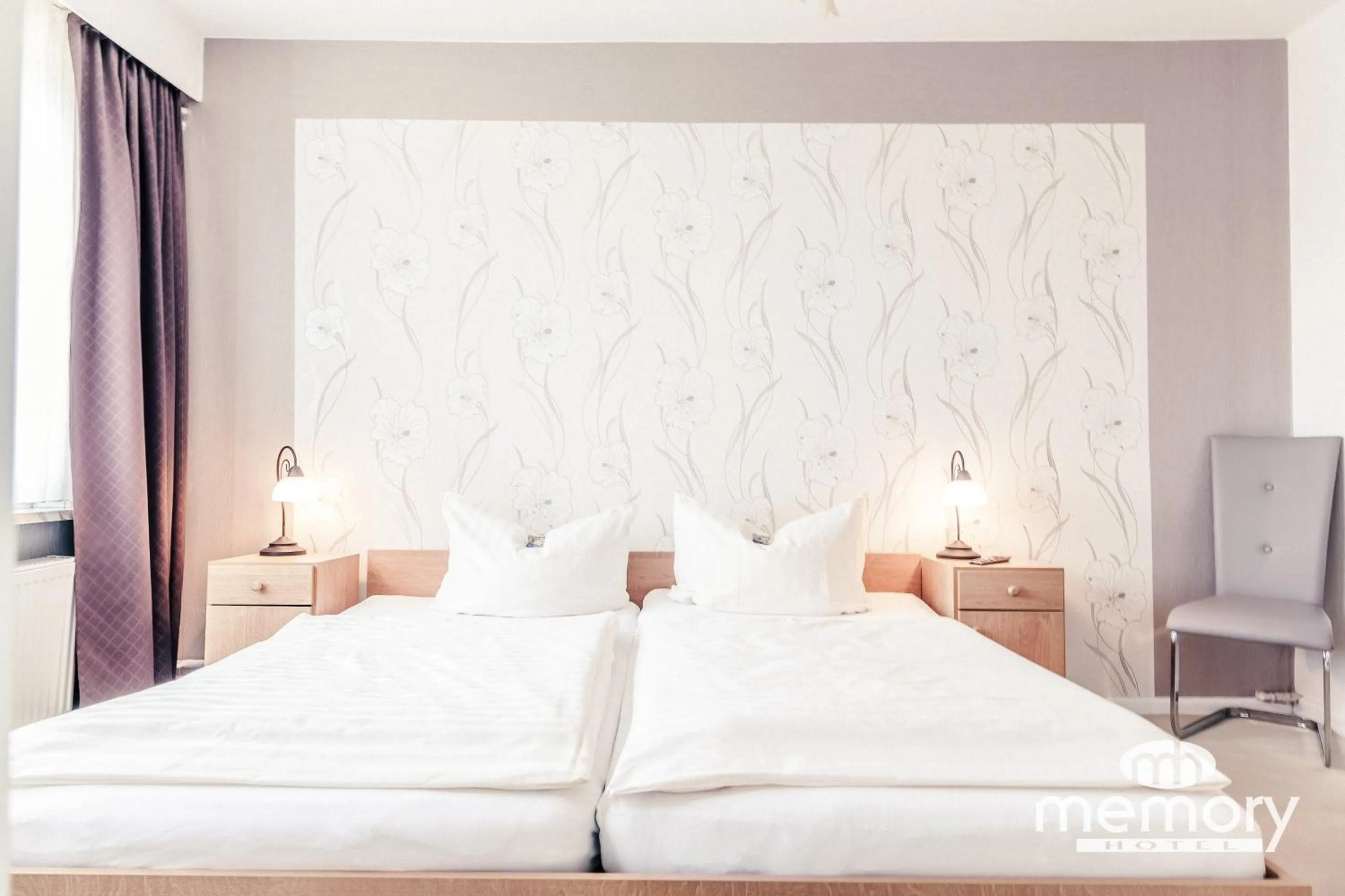 Photo of the whole room, Bed in Memory Hotel