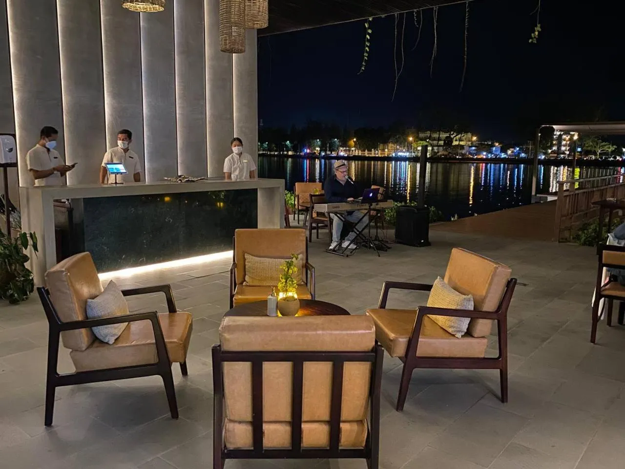 Restaurant/places to eat in Amber Kampot