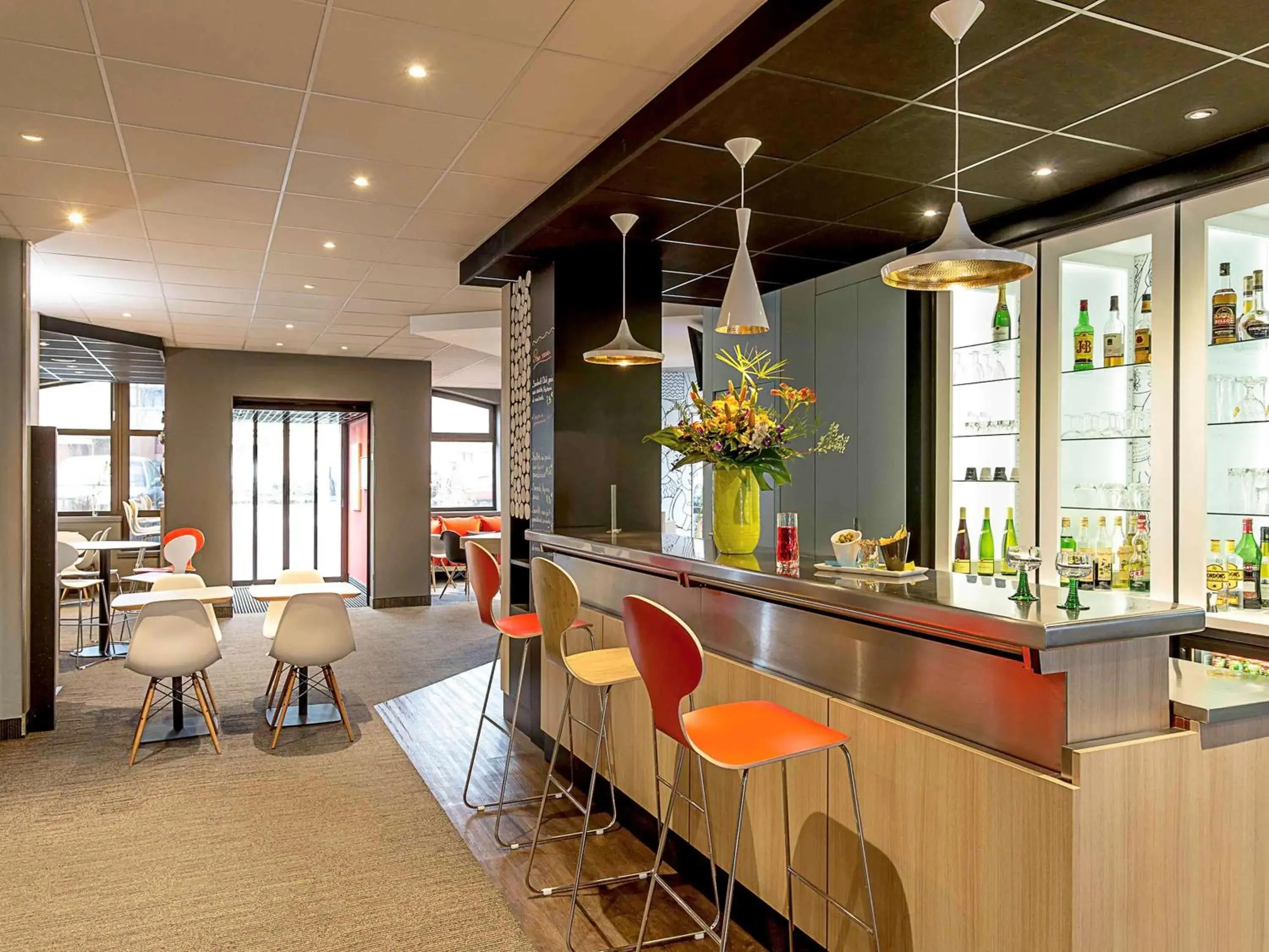 Lounge or bar in ibis Colmar Centre Lounge or bar in ibis Colmar Centre