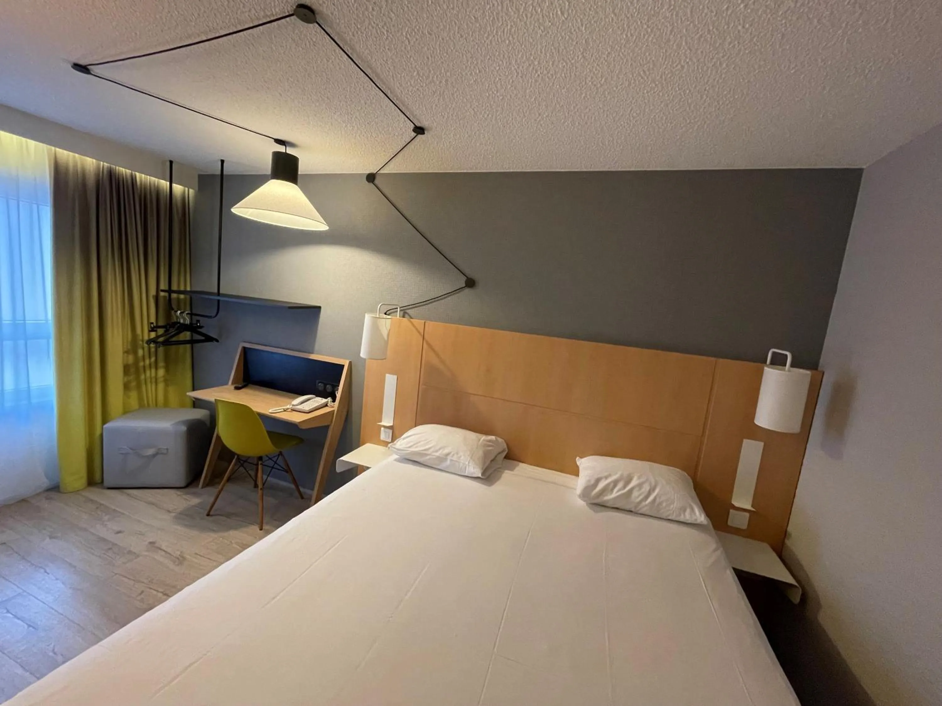 Bed in ibis Colmar Centre