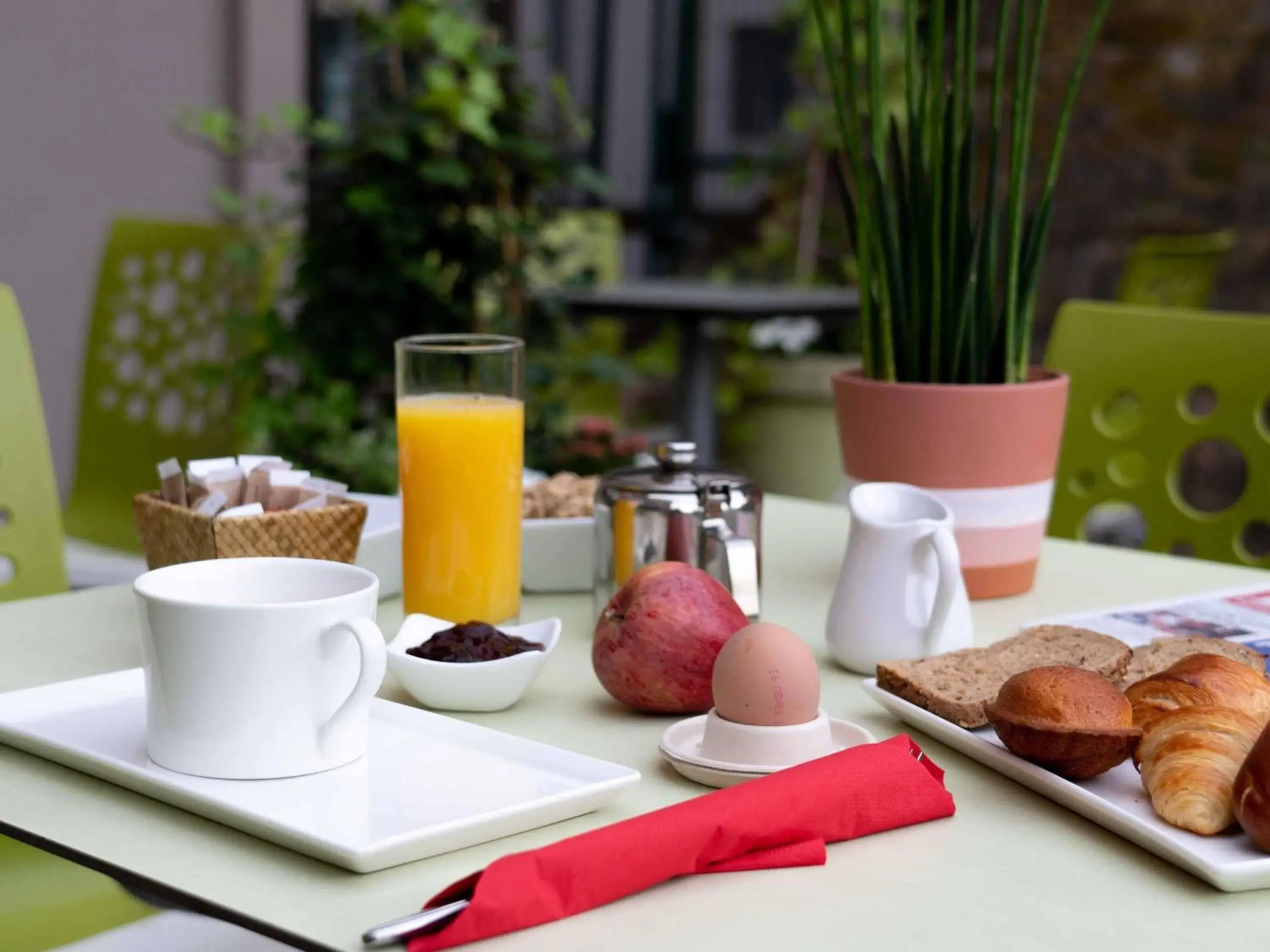 Breakfast in ibis Colmar Centre Breakfast in ibis Colmar Centre