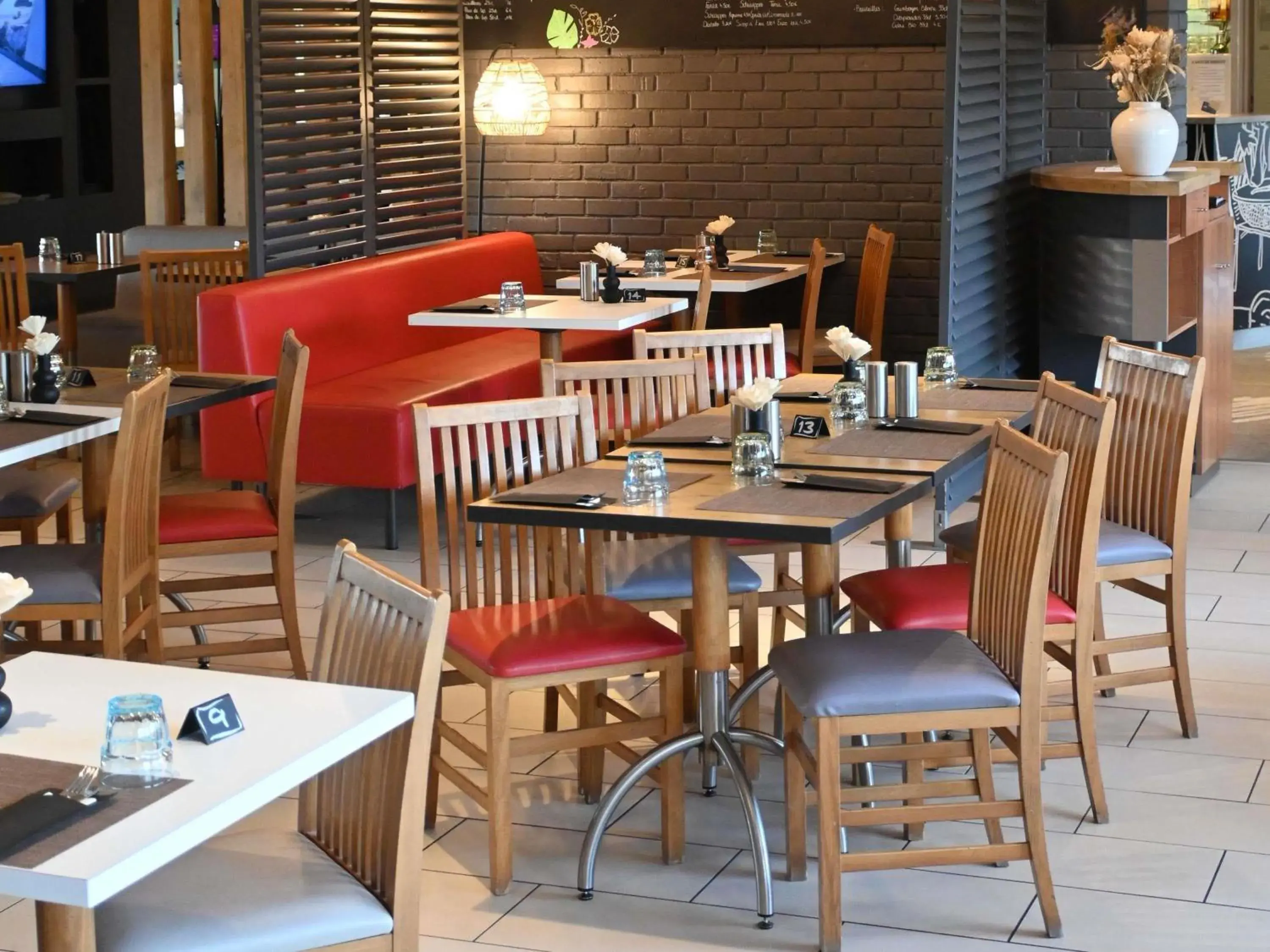 Restaurant/places to eat in ibis Laval Le Relais D'Armor Restaurant/places to eat in ibis Laval Le Relais D'Armor