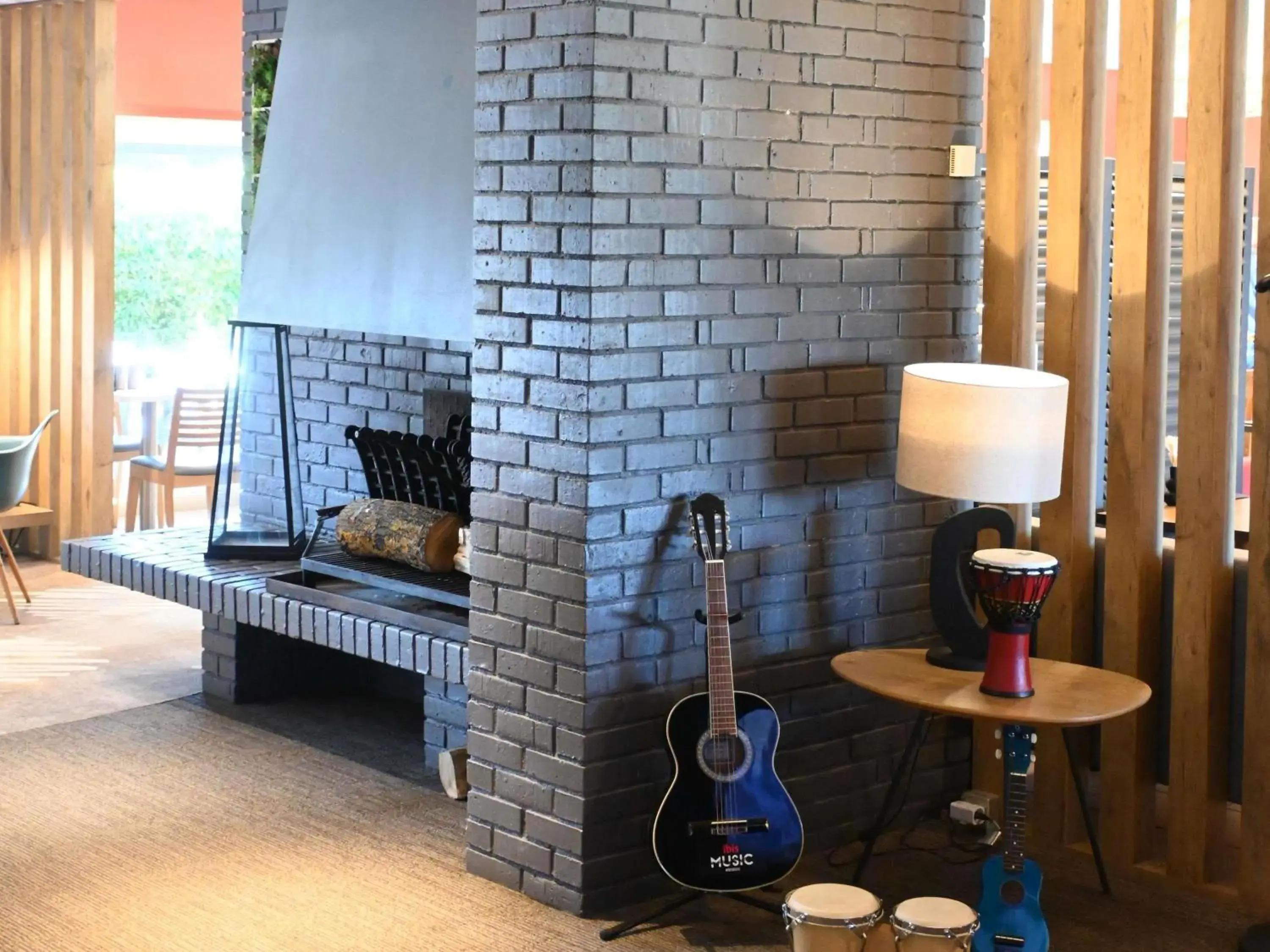 Lounge or bar in ibis Laval Le Relais D'Armor Lounge or bar in ibis Laval Le Relais D'Armor