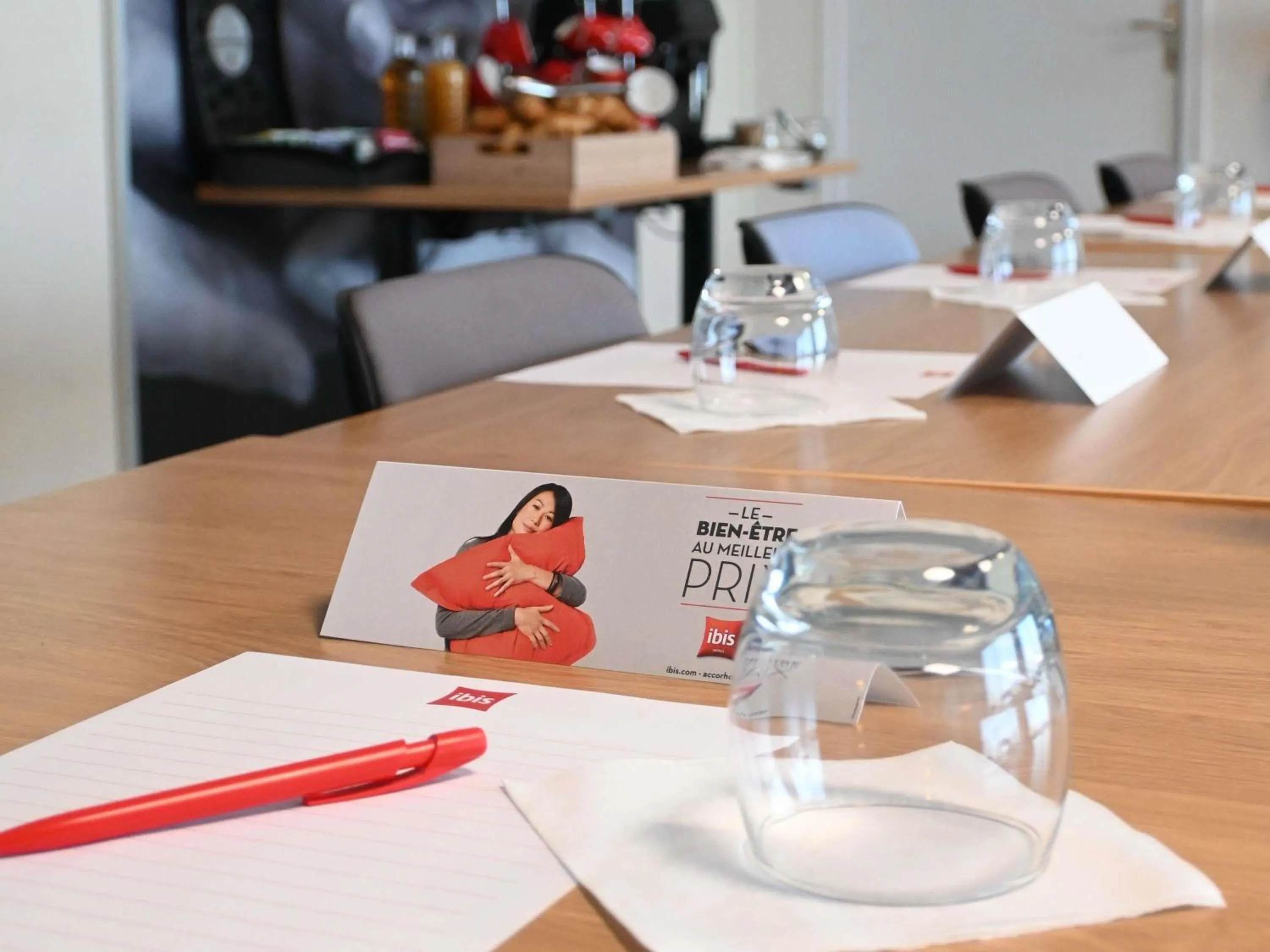 Meeting/conference room in ibis Laval Le Relais D'Armor