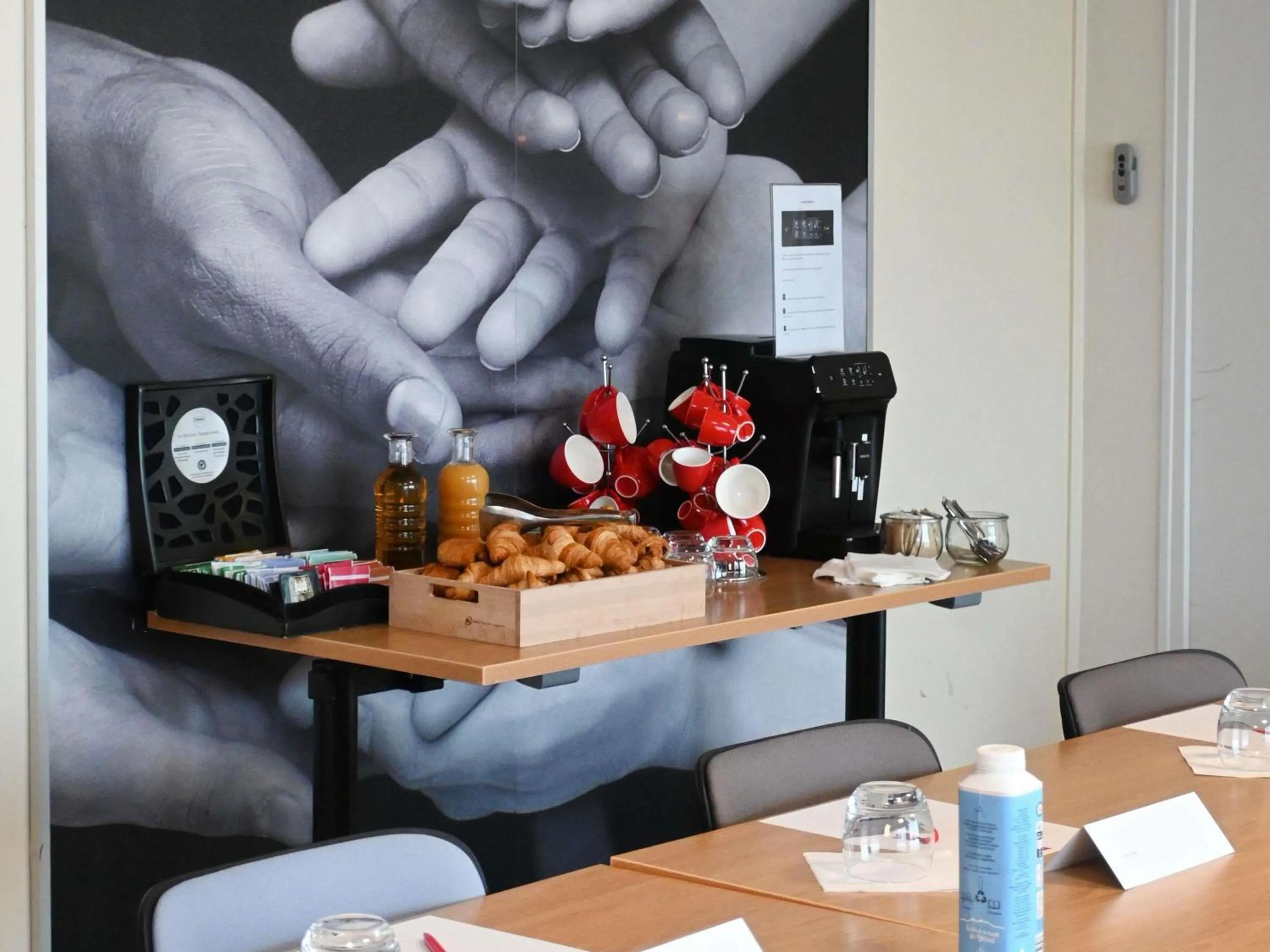 Meeting/conference room in ibis Laval Le Relais D'Armor