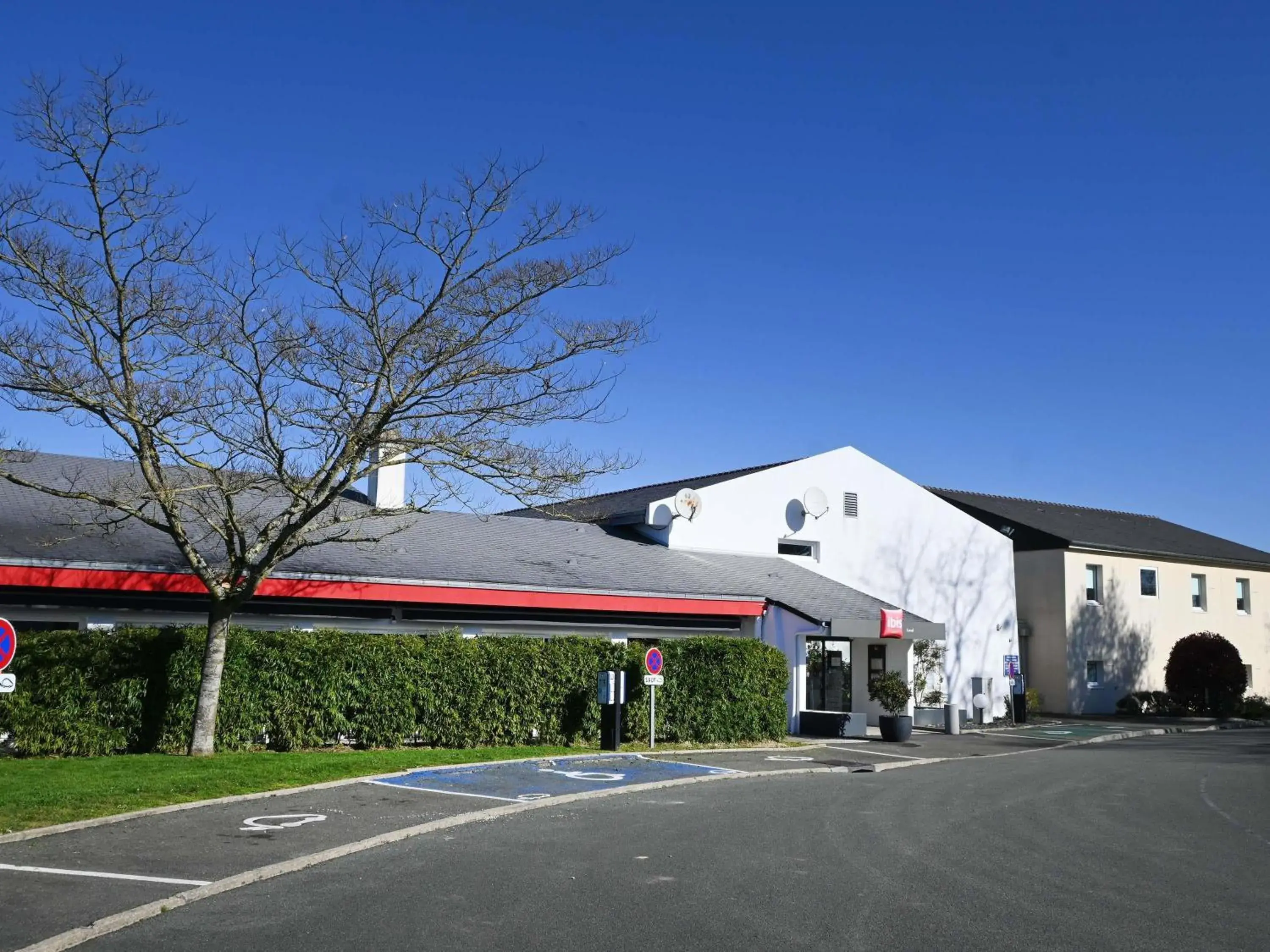 Property building in ibis Laval Le Relais D'Armor Property building in ibis Laval Le Relais D'Armor