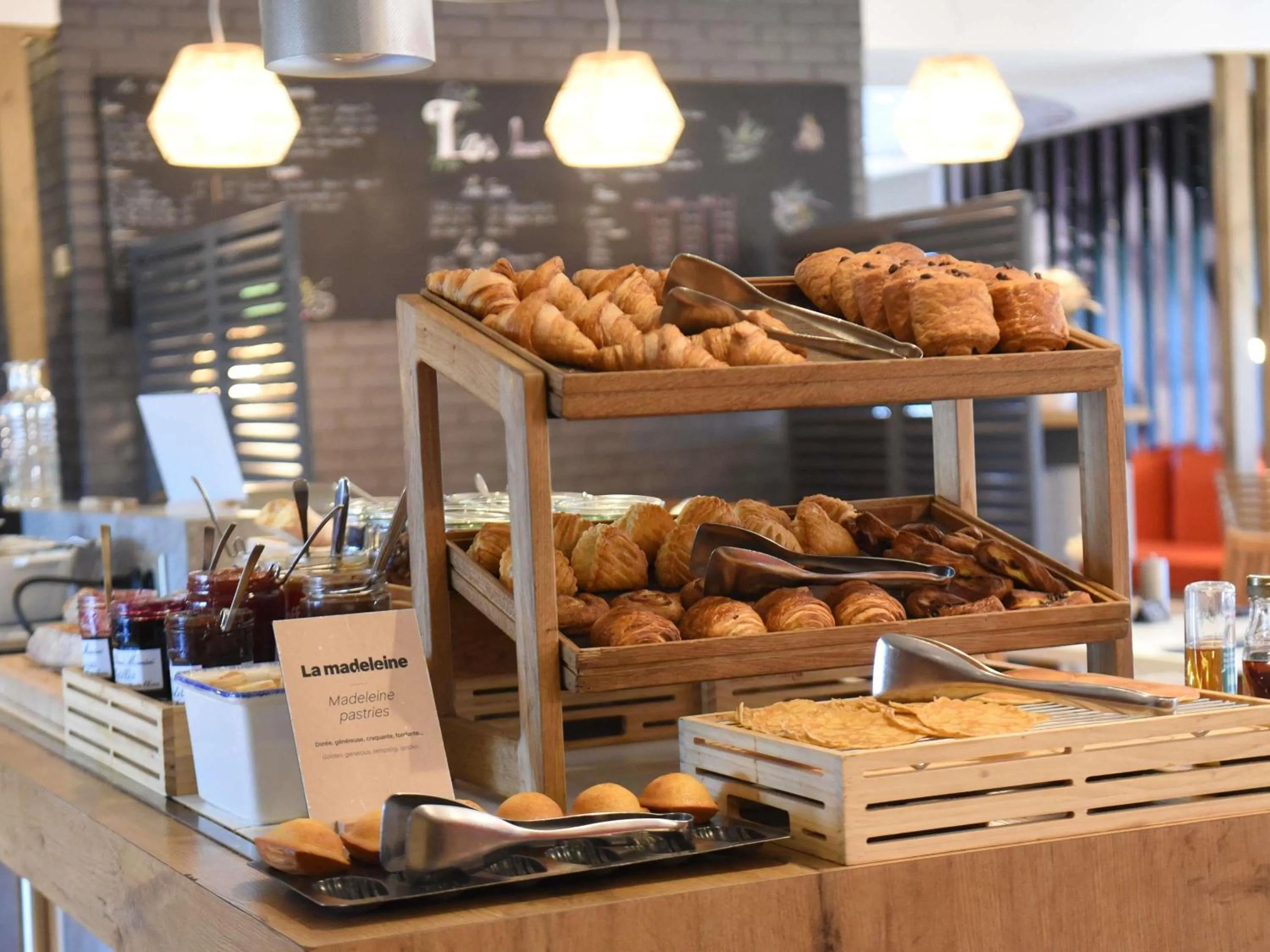 Breakfast in ibis Laval Le Relais D'Armor