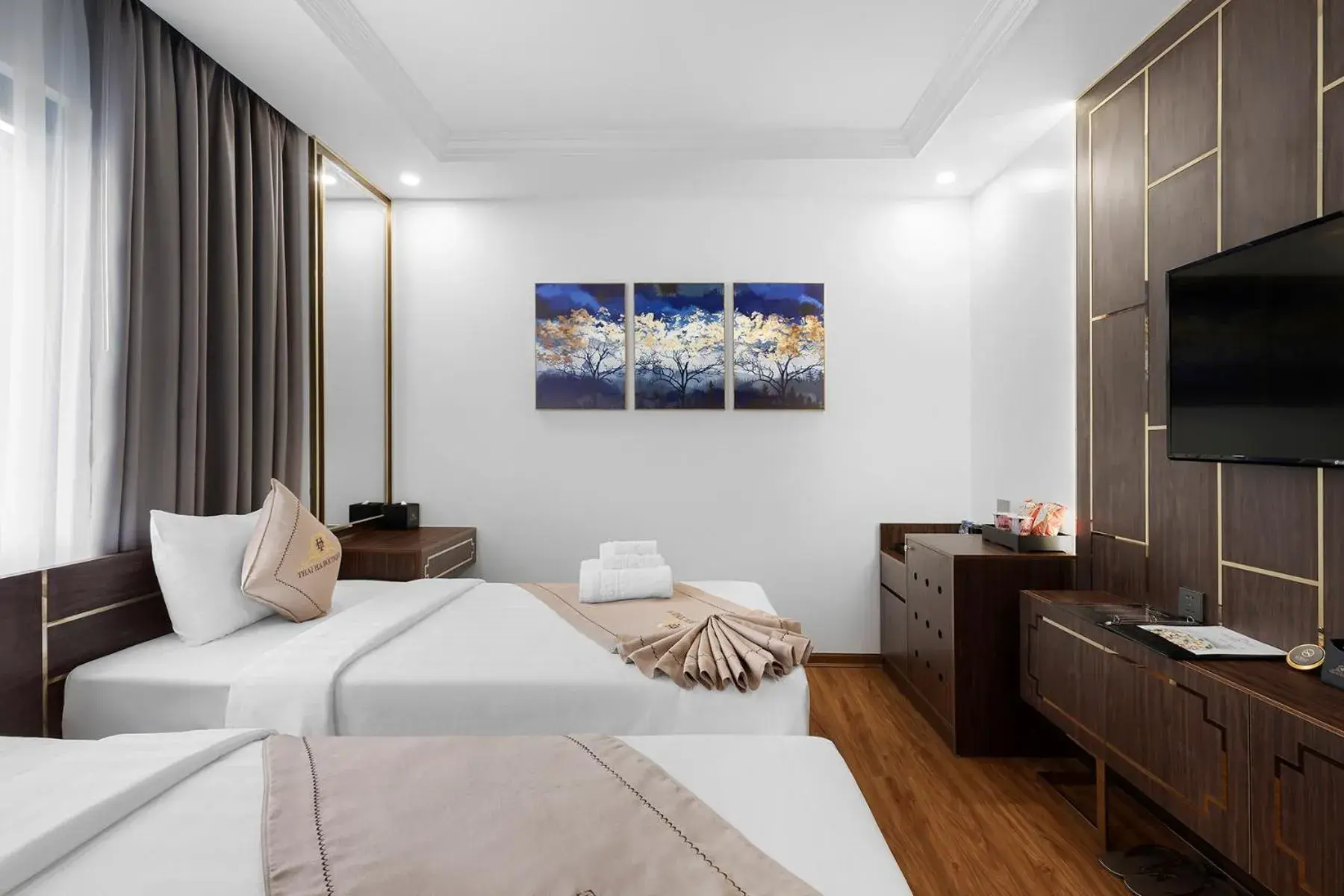 Photo of the whole room, Bed in Thai Ha Boutique Hotel Photo of the whole room, Bed in Thai Ha Boutique Hotel