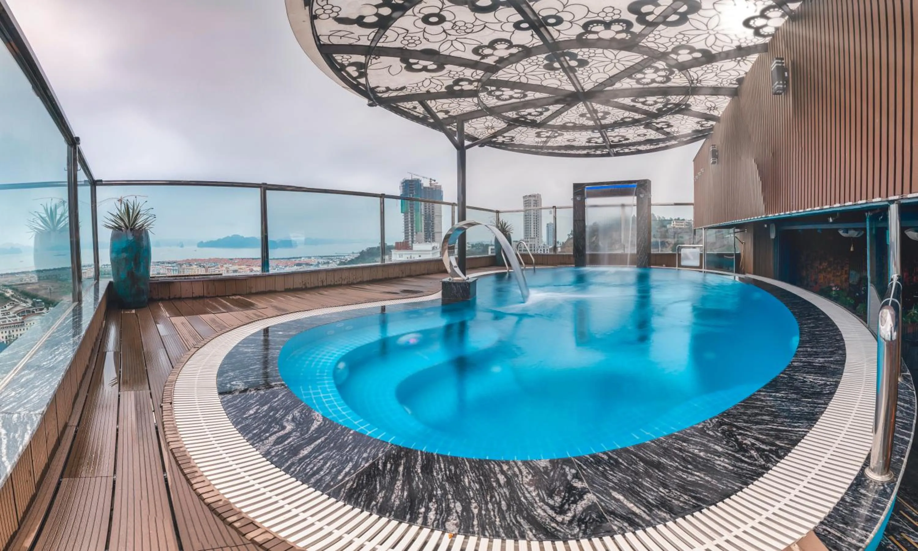 Pool view in Thai Ha Boutique Hotel