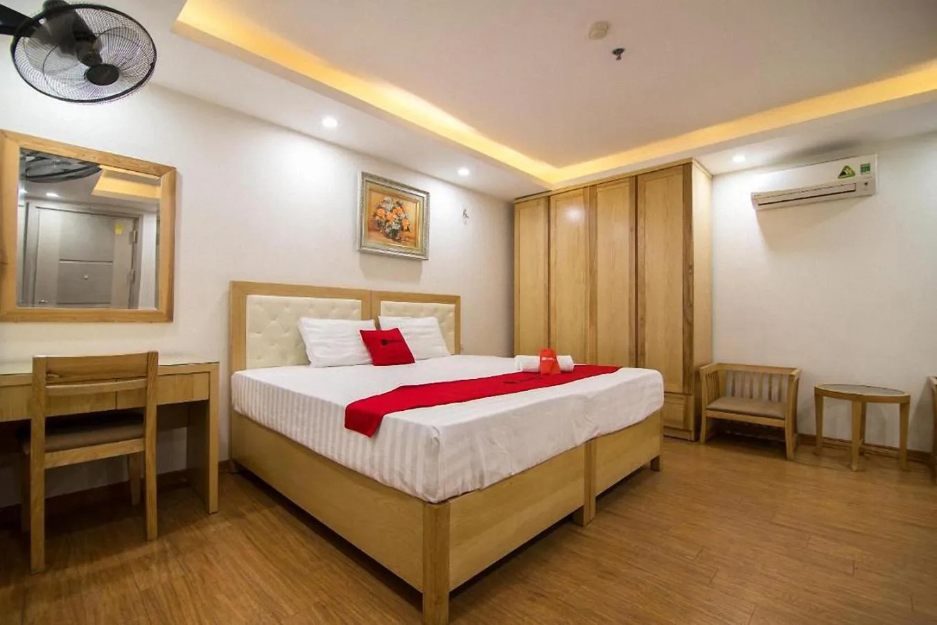 Bed in Galaxy Hanoi Hotel & Apartment - 12 ngõ 80 Trần Duy Hưng
