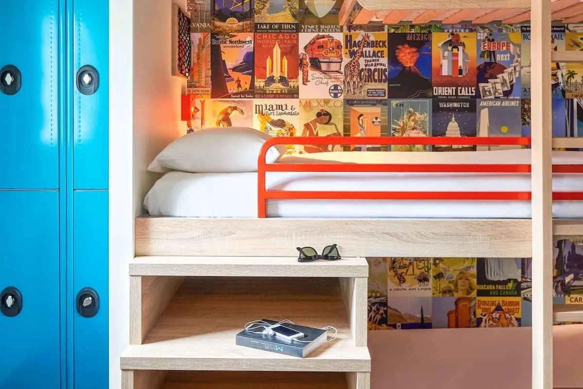 Bed in hotelF1 Moret Fontainebleau