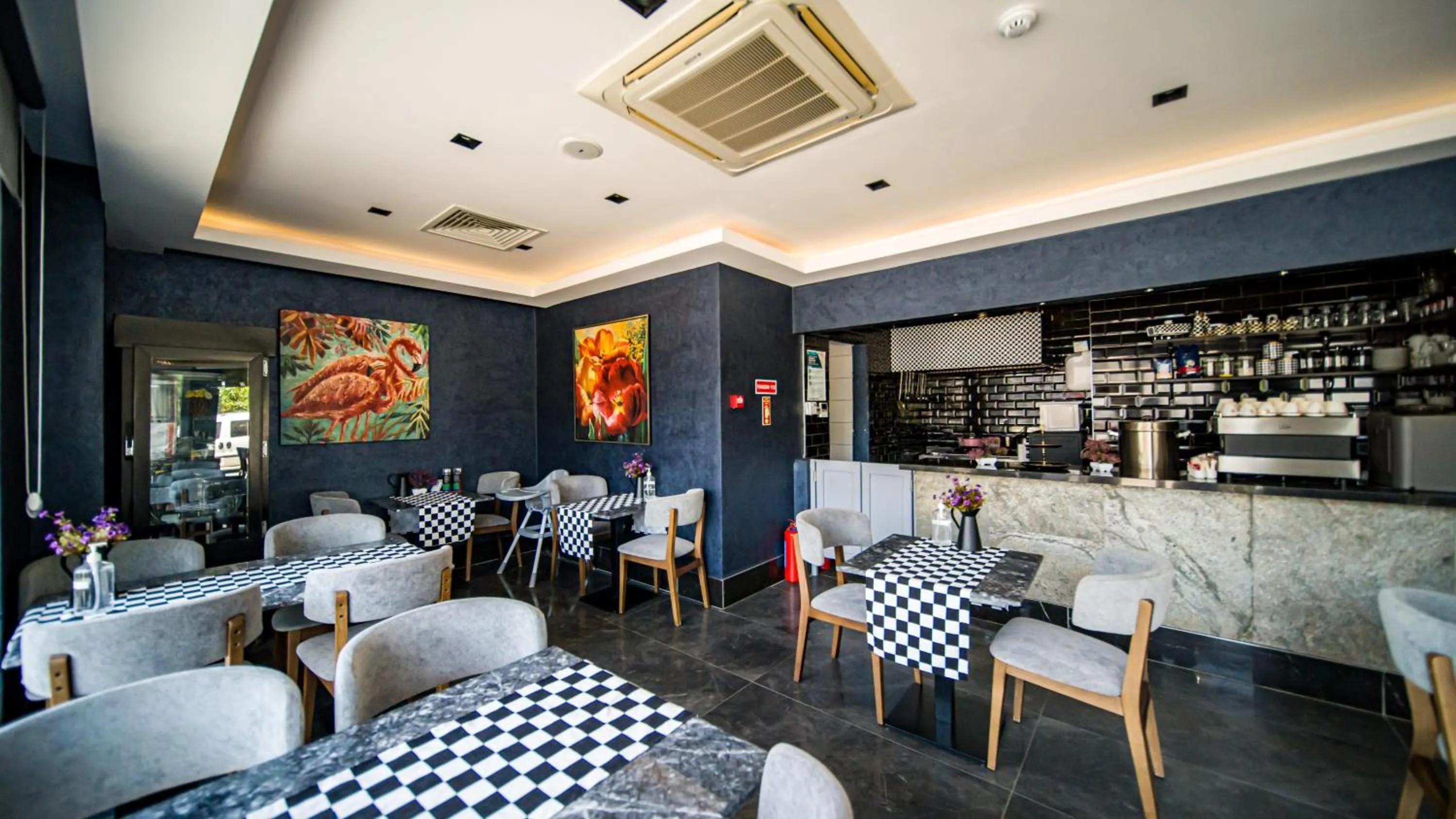 Restaurant/places to eat in Sea Palm Otel Yalıkavak