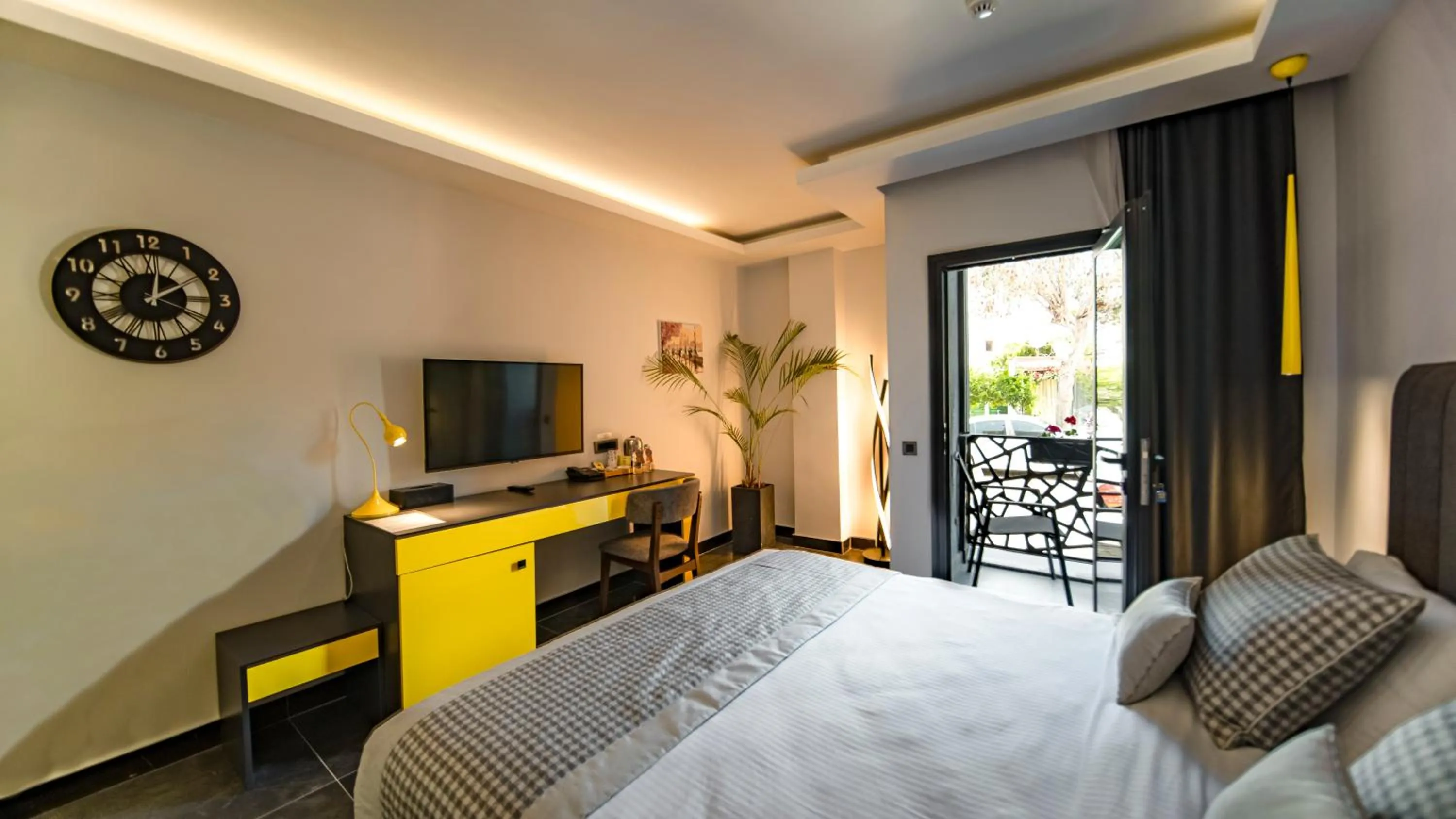 Photo of the whole room, Bed in Sea Palm Otel Yalıkavak