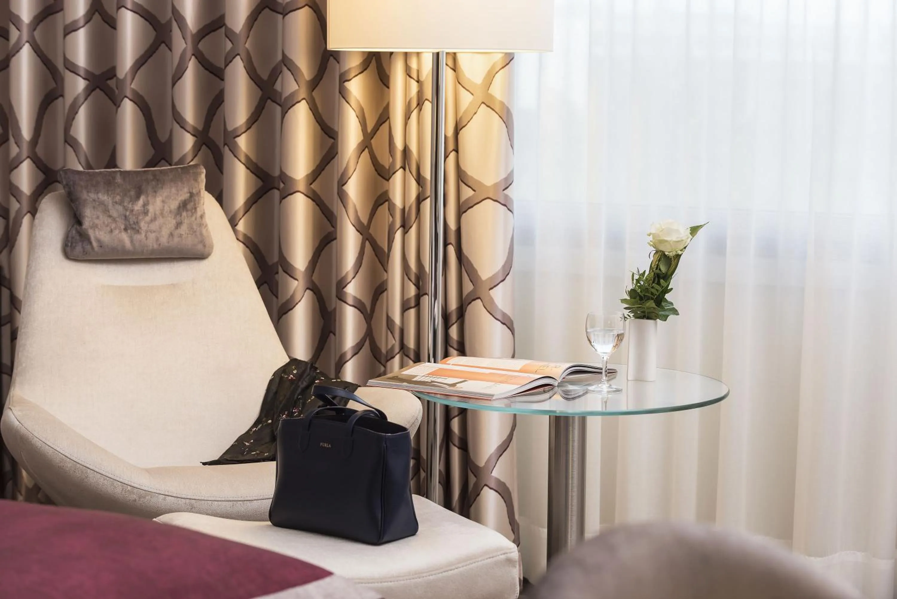 Photo of the whole room, Bed in Maritim Hotel Bonn