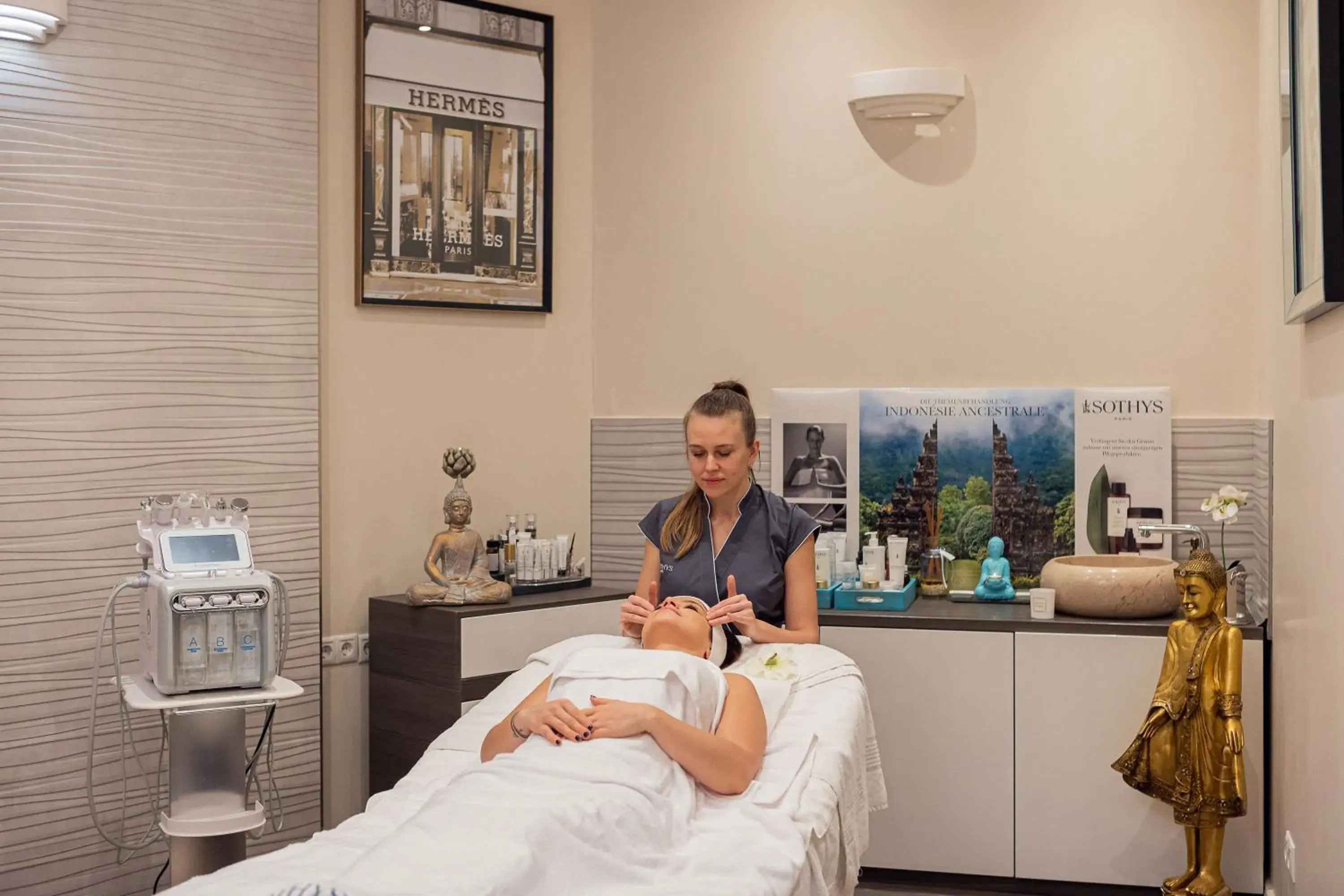 Spa and wellness centre/facilities in Maritim Hotel Bonn Spa and wellness centre/facilities in Maritim Hotel Bonn