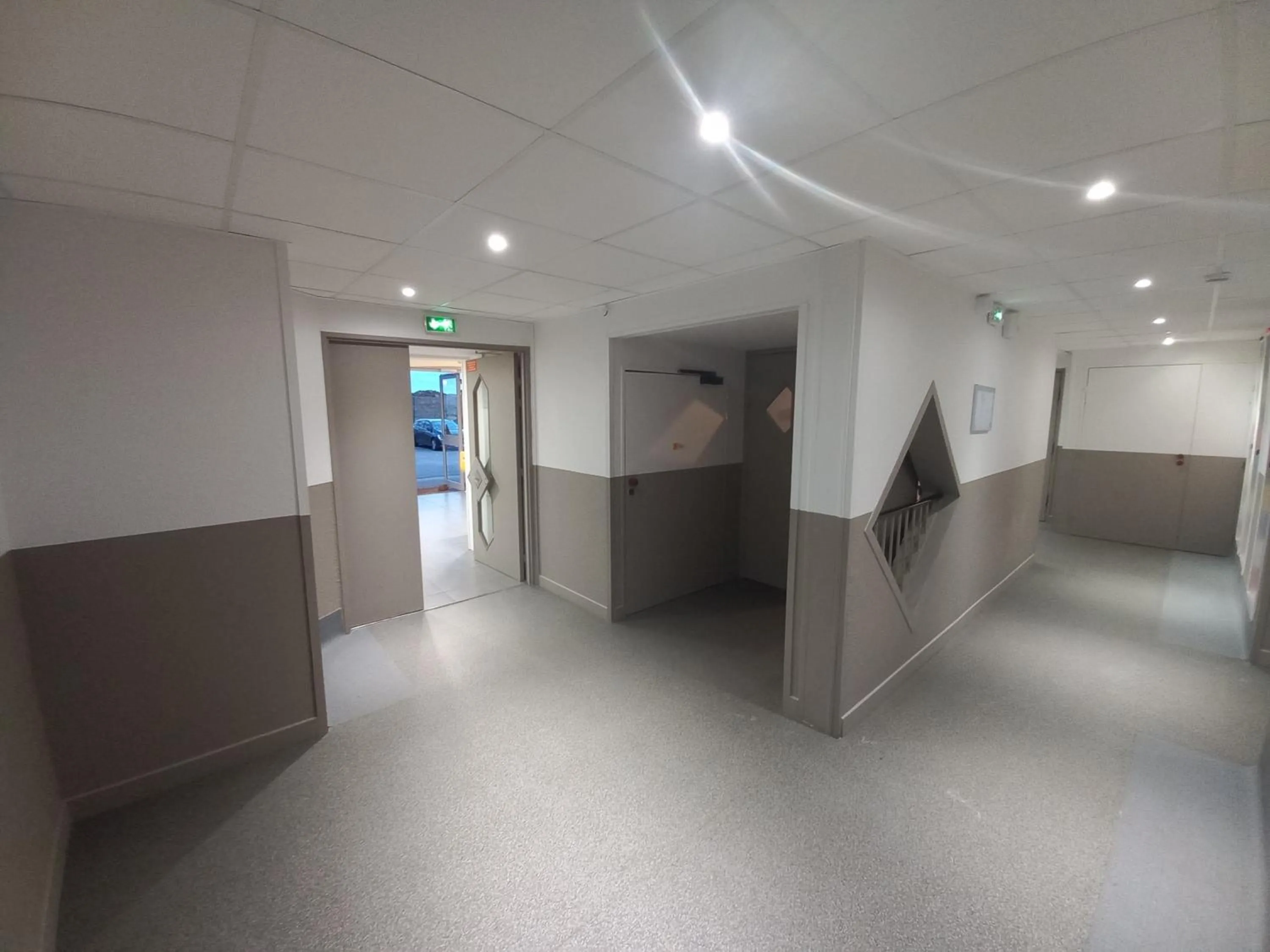 Property building in Premiere Classe Evry Sud - Mennecy