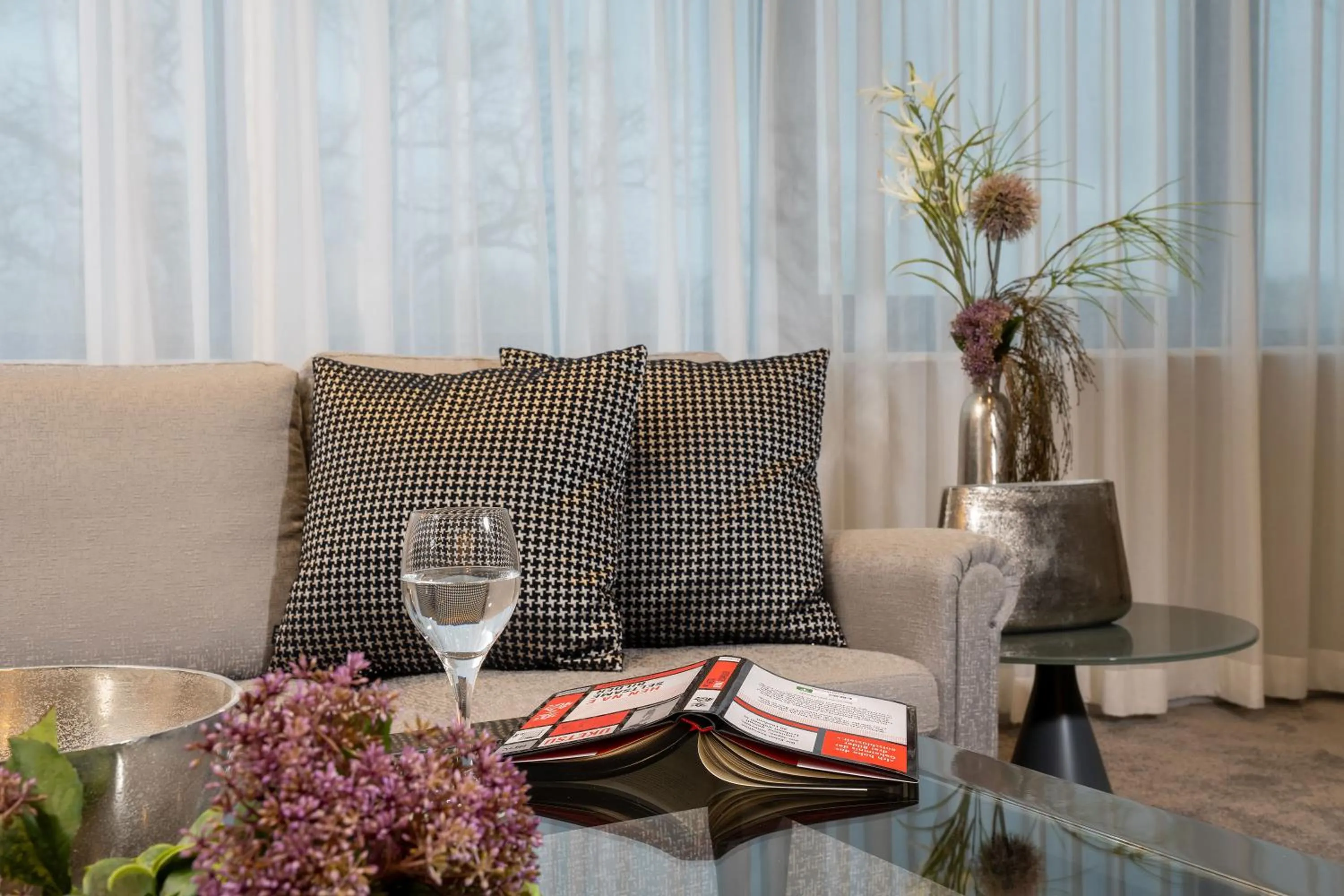 Seating area in Maritim Hotel Bremen