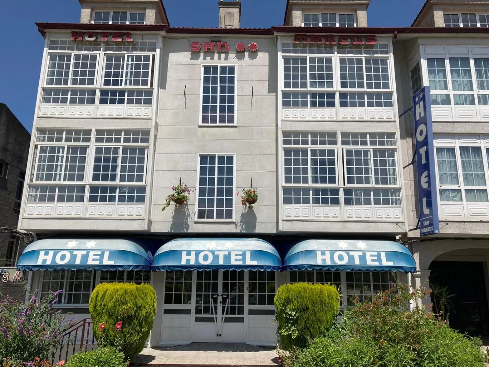 Property building in Hotel San Marcus