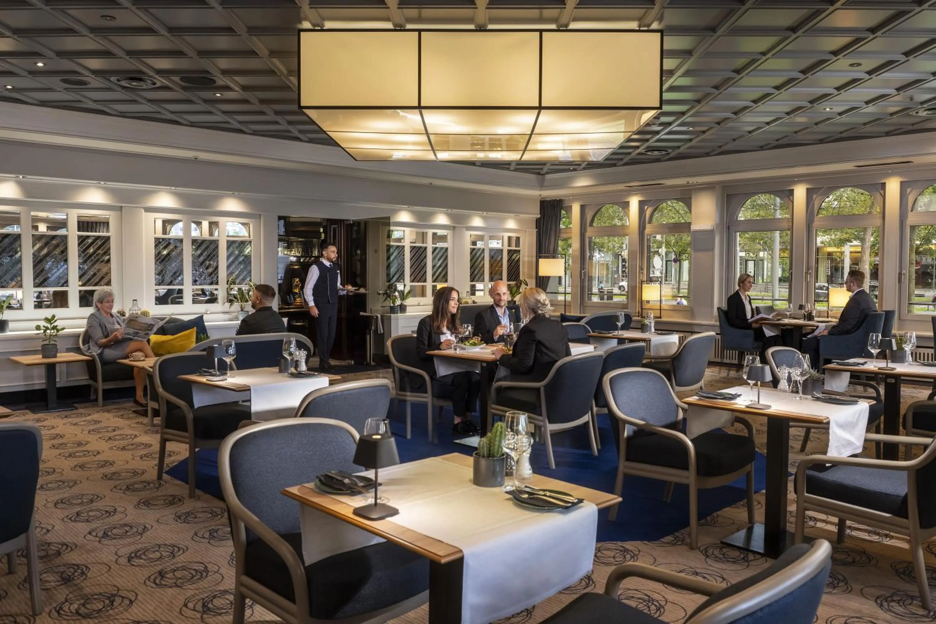 Restaurant/places to eat in Maritim Hotel Darmstadt