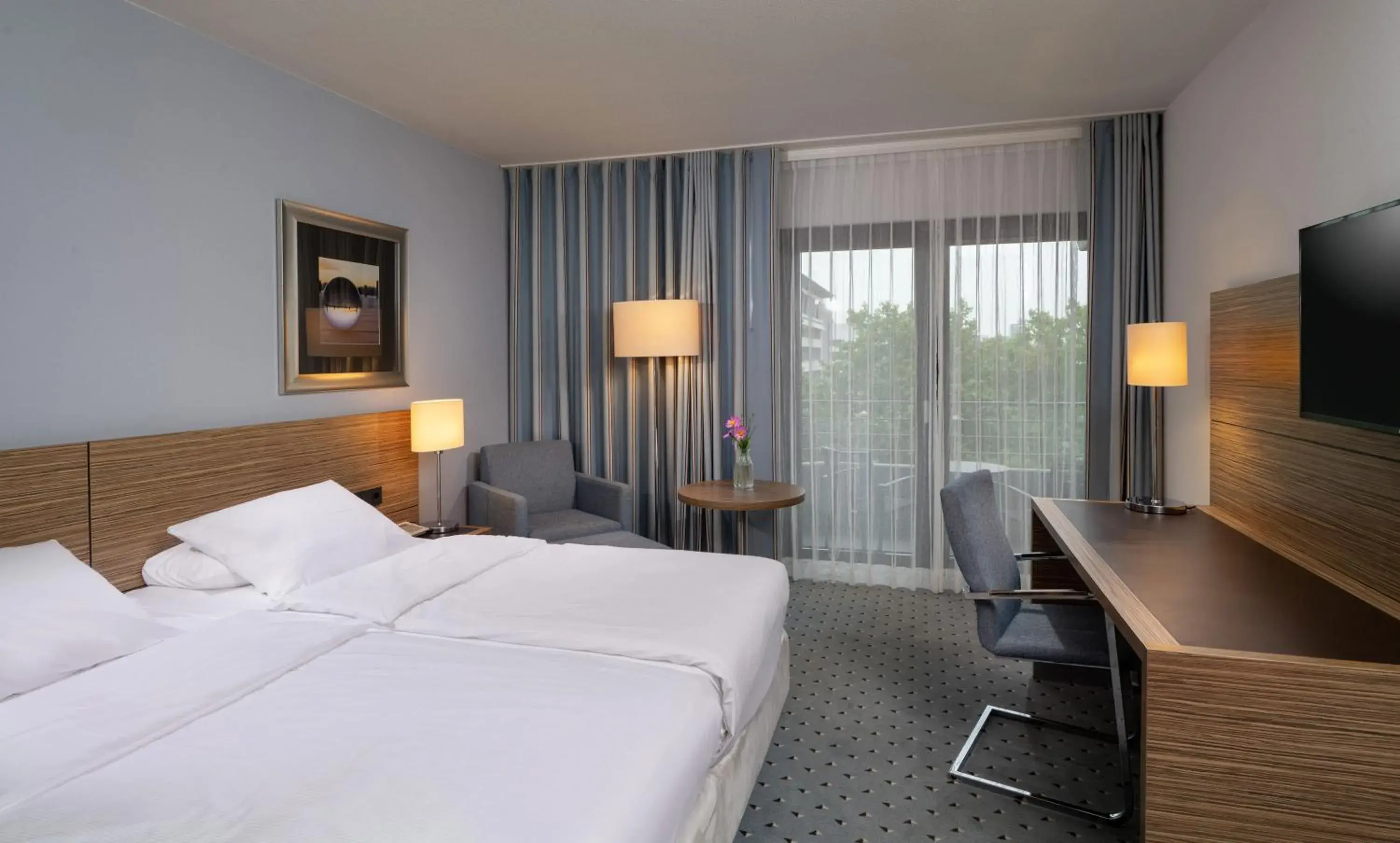 Bedroom, Bed in Maritim Hotel Darmstadt Bedroom, Bed in Maritim Hotel Darmstadt