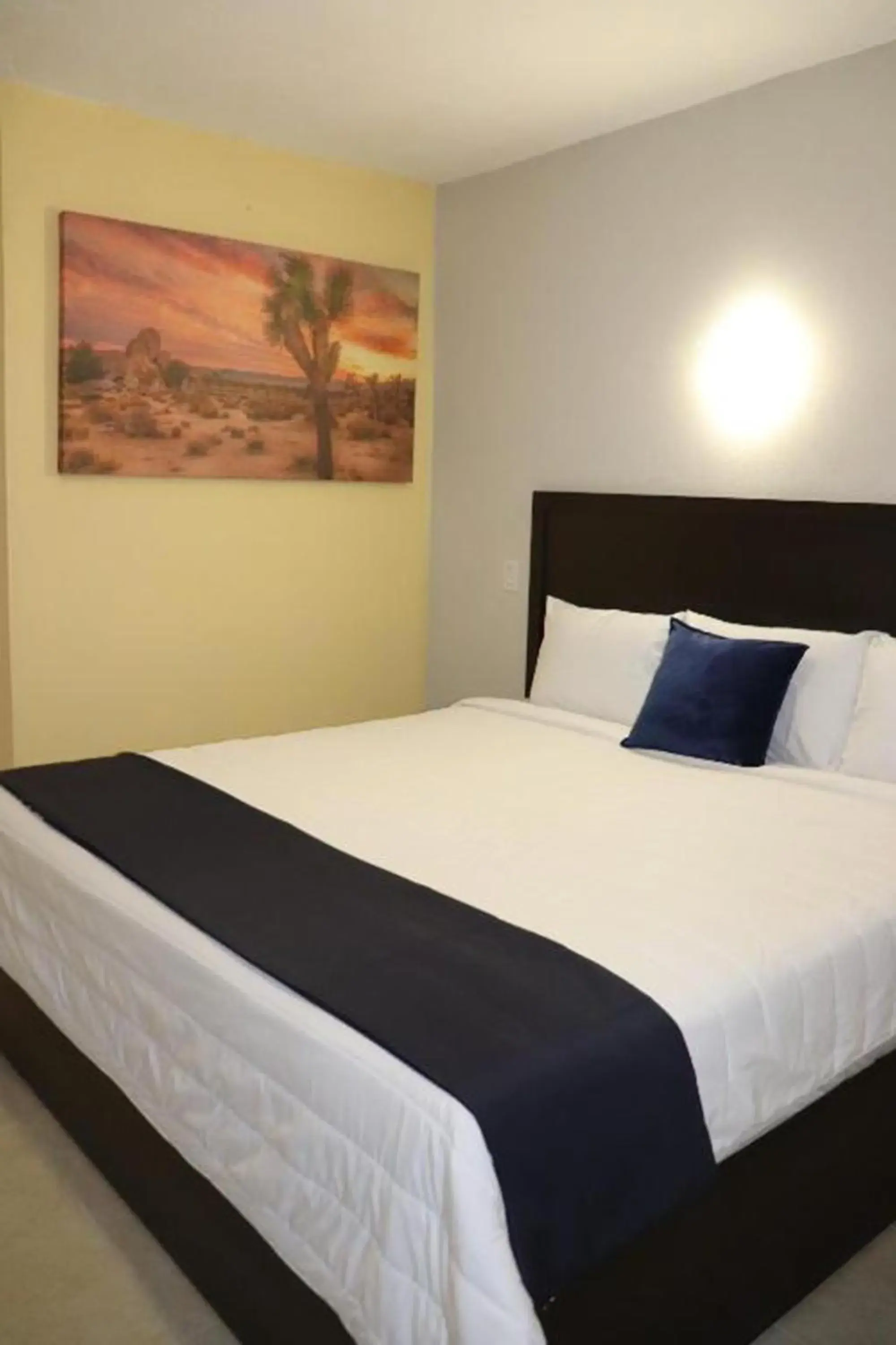 Standard One Single Bed in Capital O Hotel Jazuli Standard One Single Bed in Capital O Hotel Jazuli