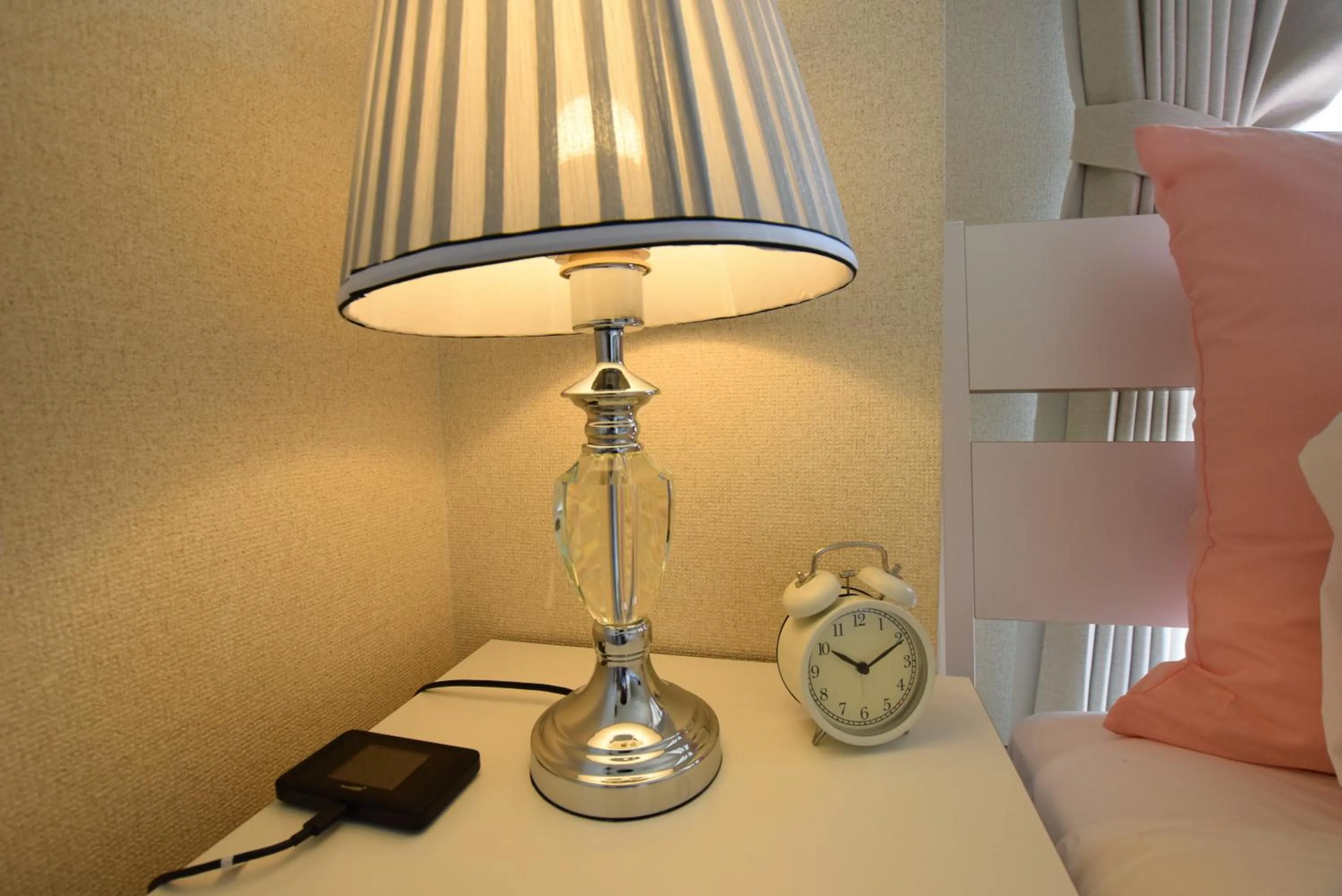 Decorative detail, Bed in Luft Uehonmachi 501