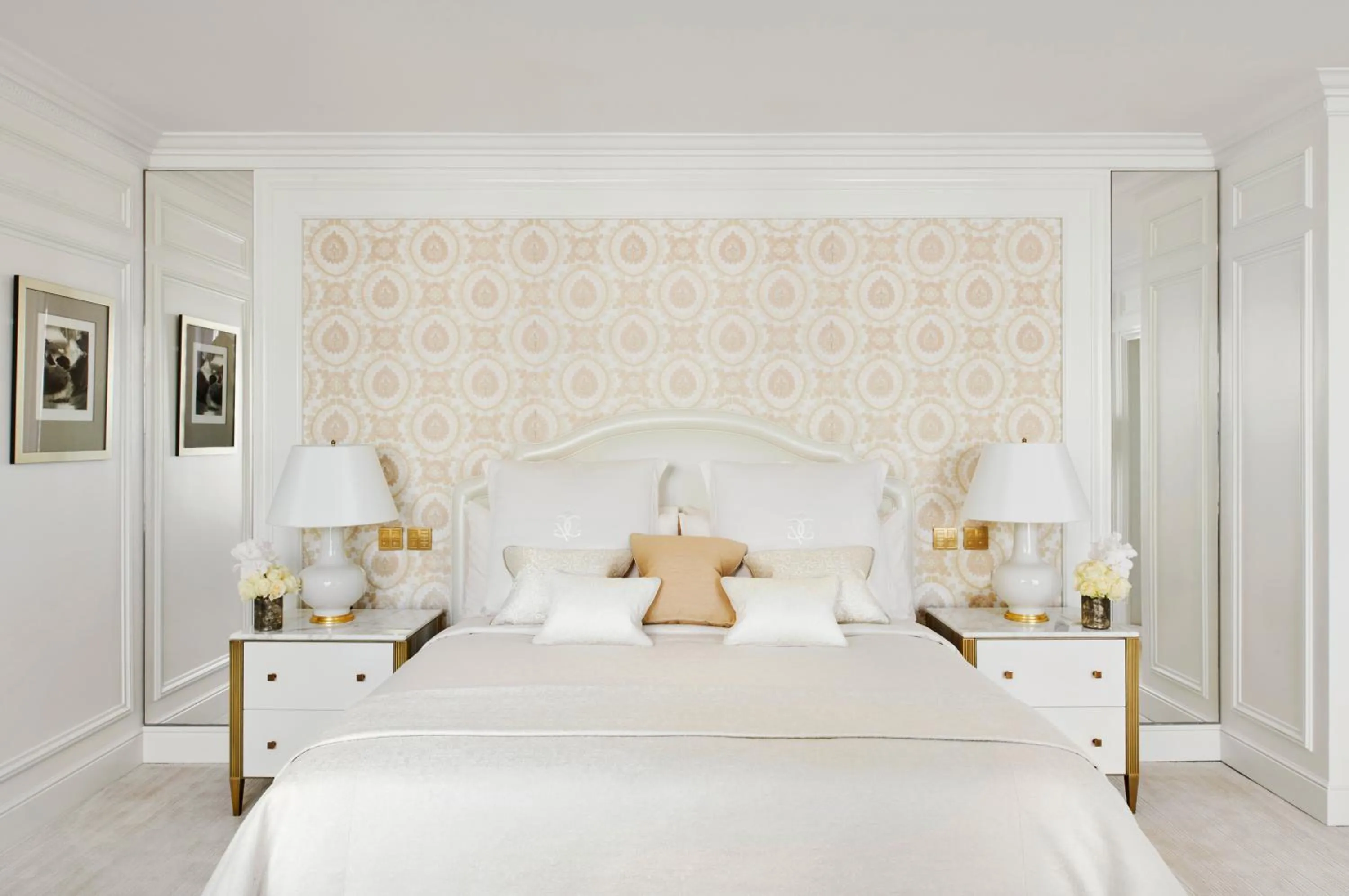 Bed in Four Seasons Hotel George V Paris
