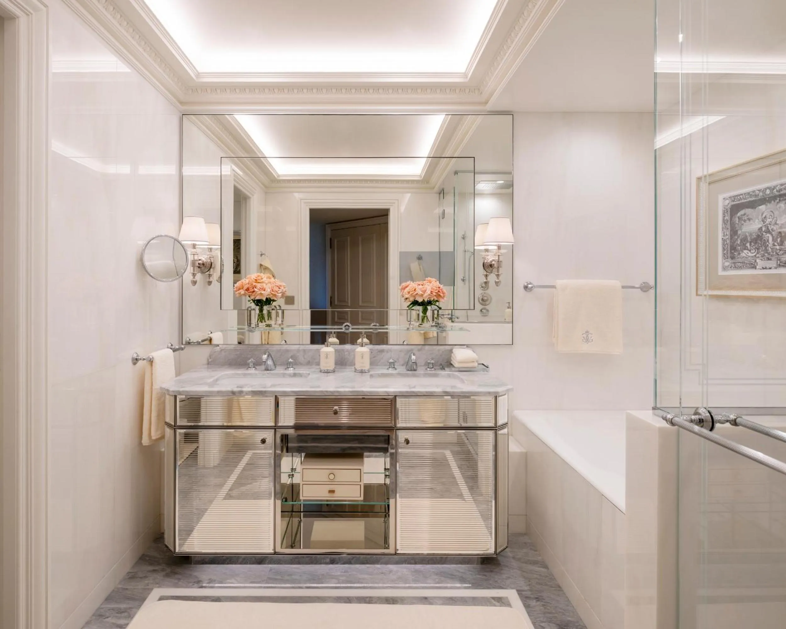 Four Seasons Hotel George V Paris