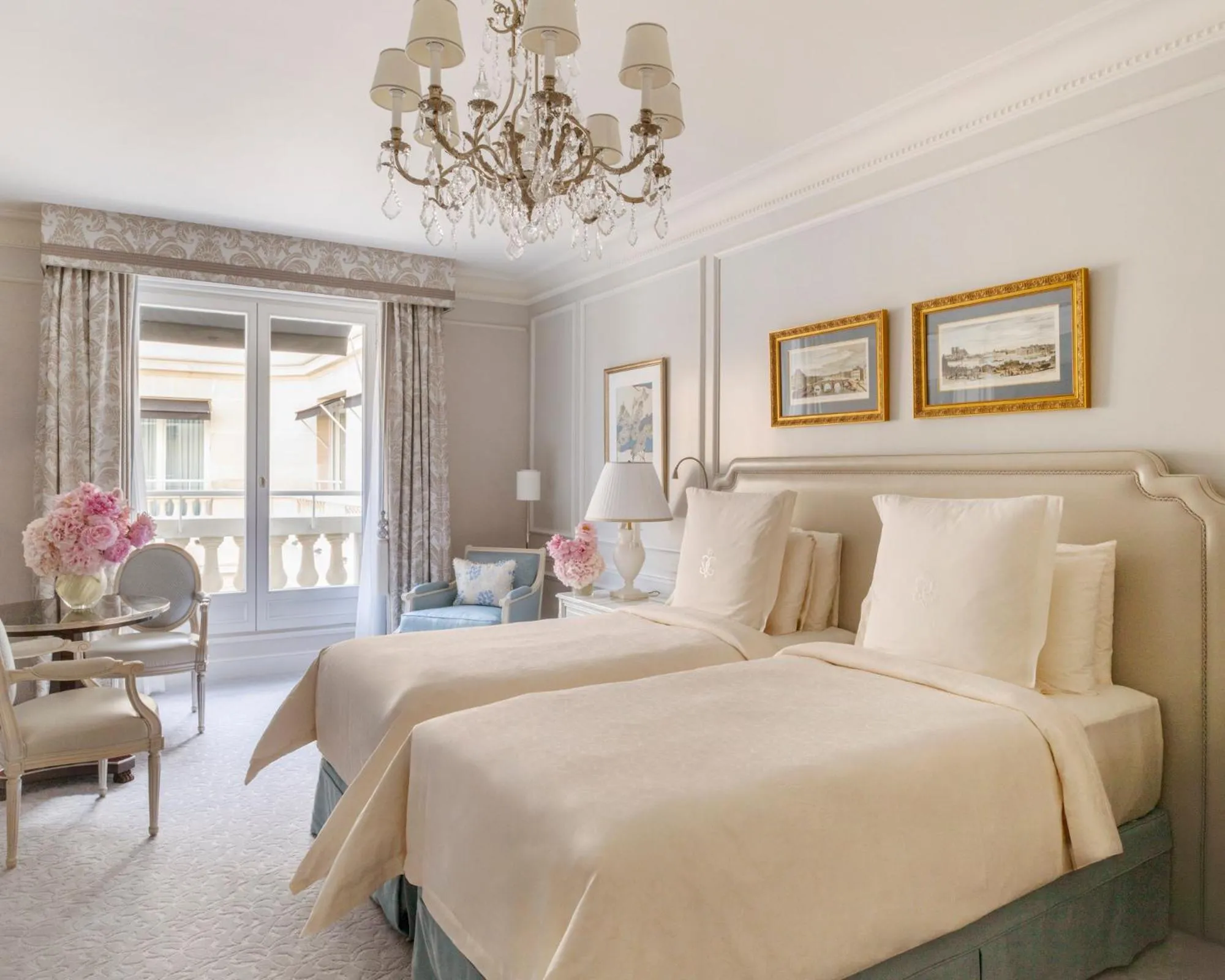 Bed in Four Seasons Hotel George V Paris