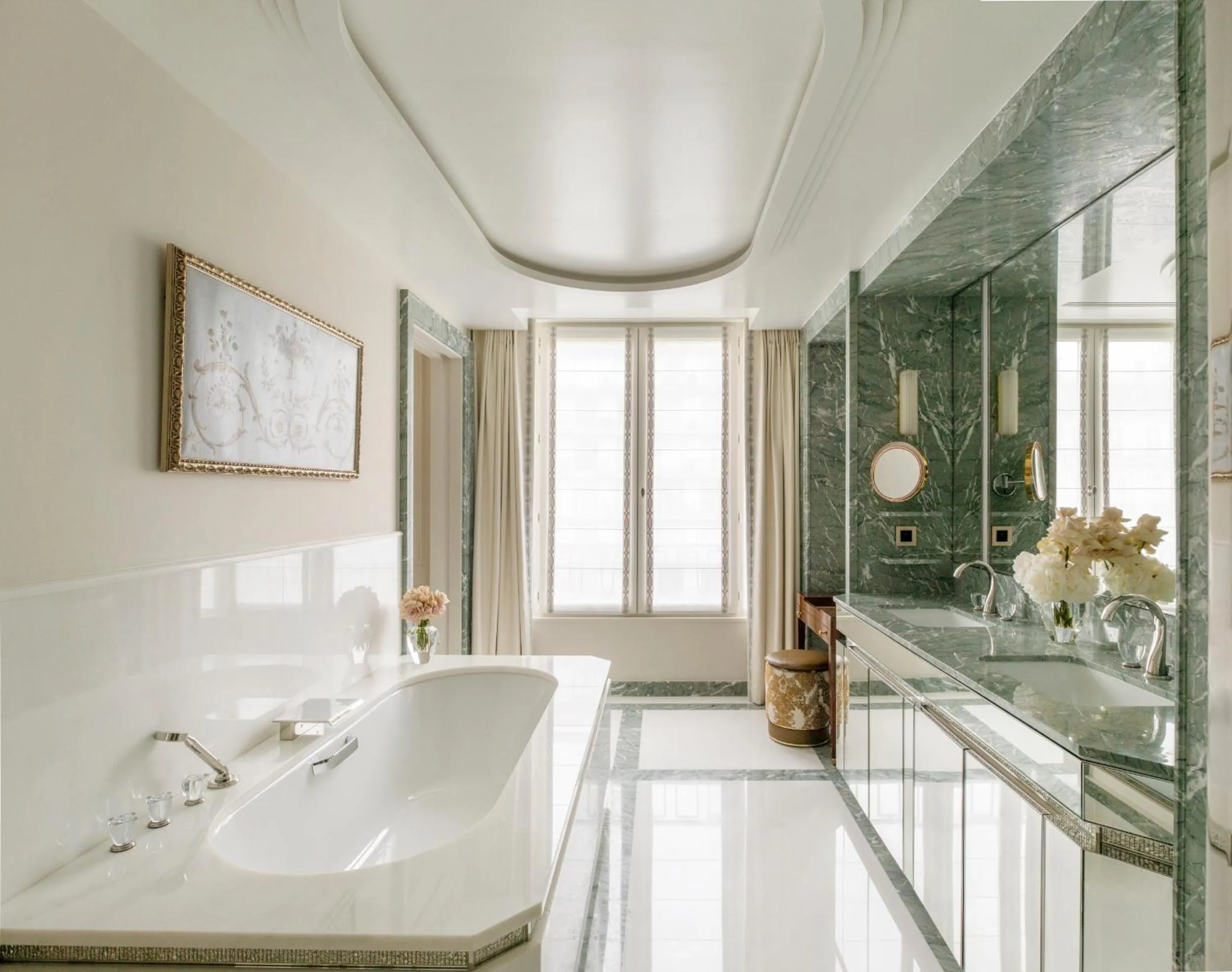 Four Seasons Hotel George V Paris