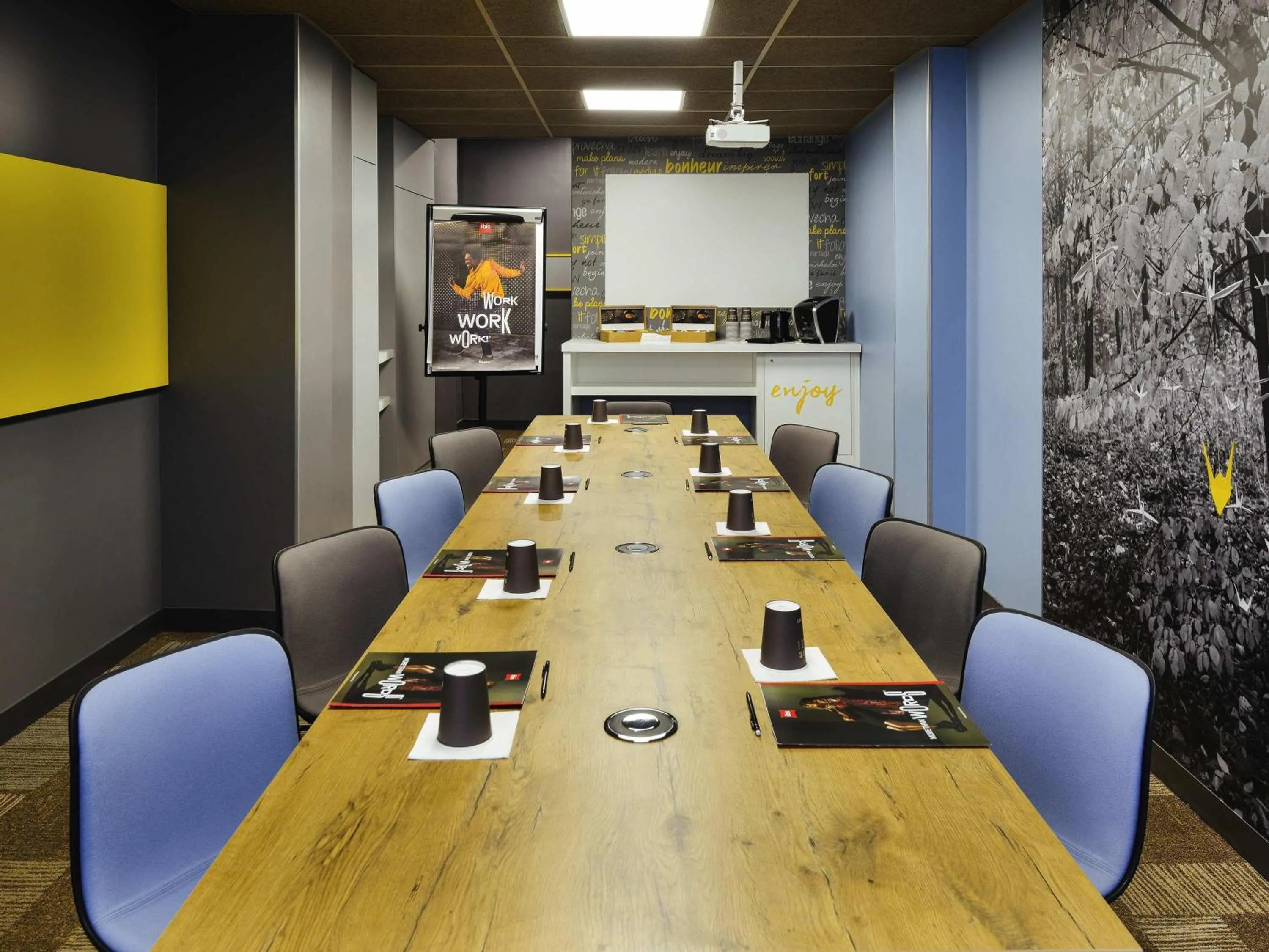Meeting/conference room in ibis Paris Gare De L Est 10ème