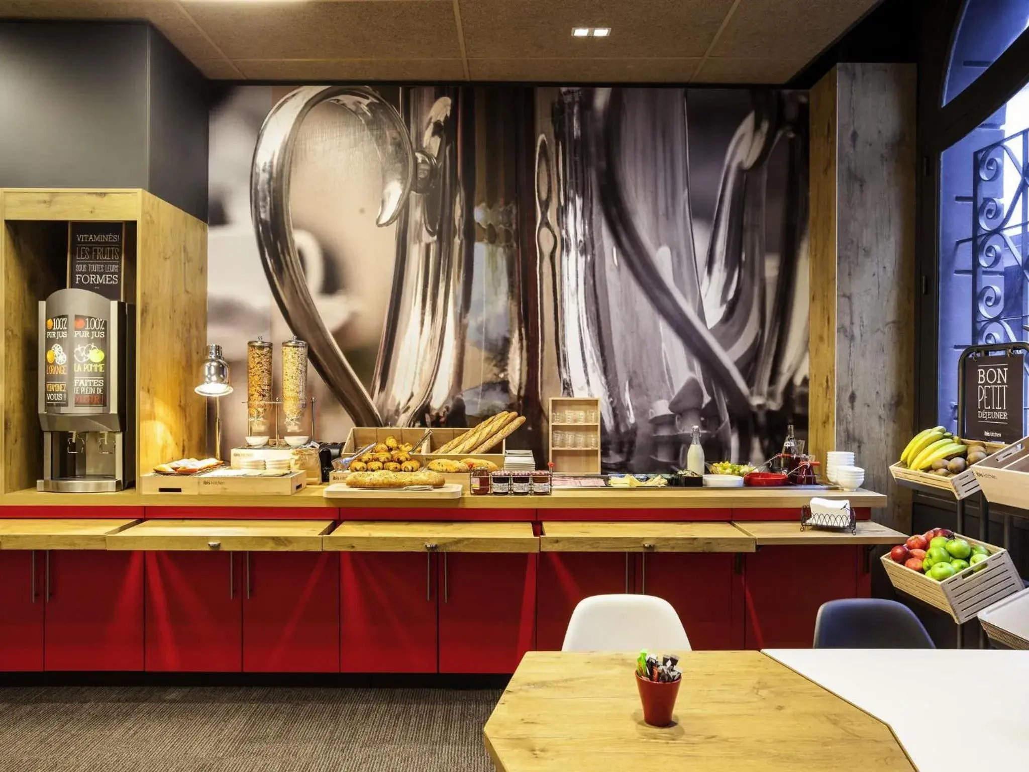 Breakfast in ibis Paris Gare De L Est 10ème Breakfast in ibis Paris Gare De L Est 10ème