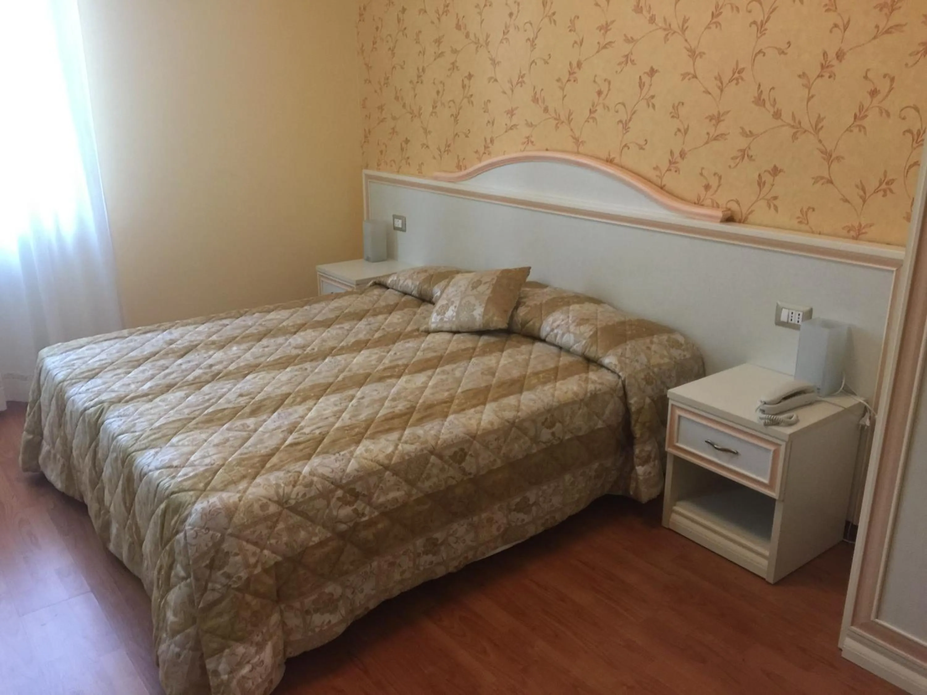 Photo of the whole room, Bed in Albergo La Pineta