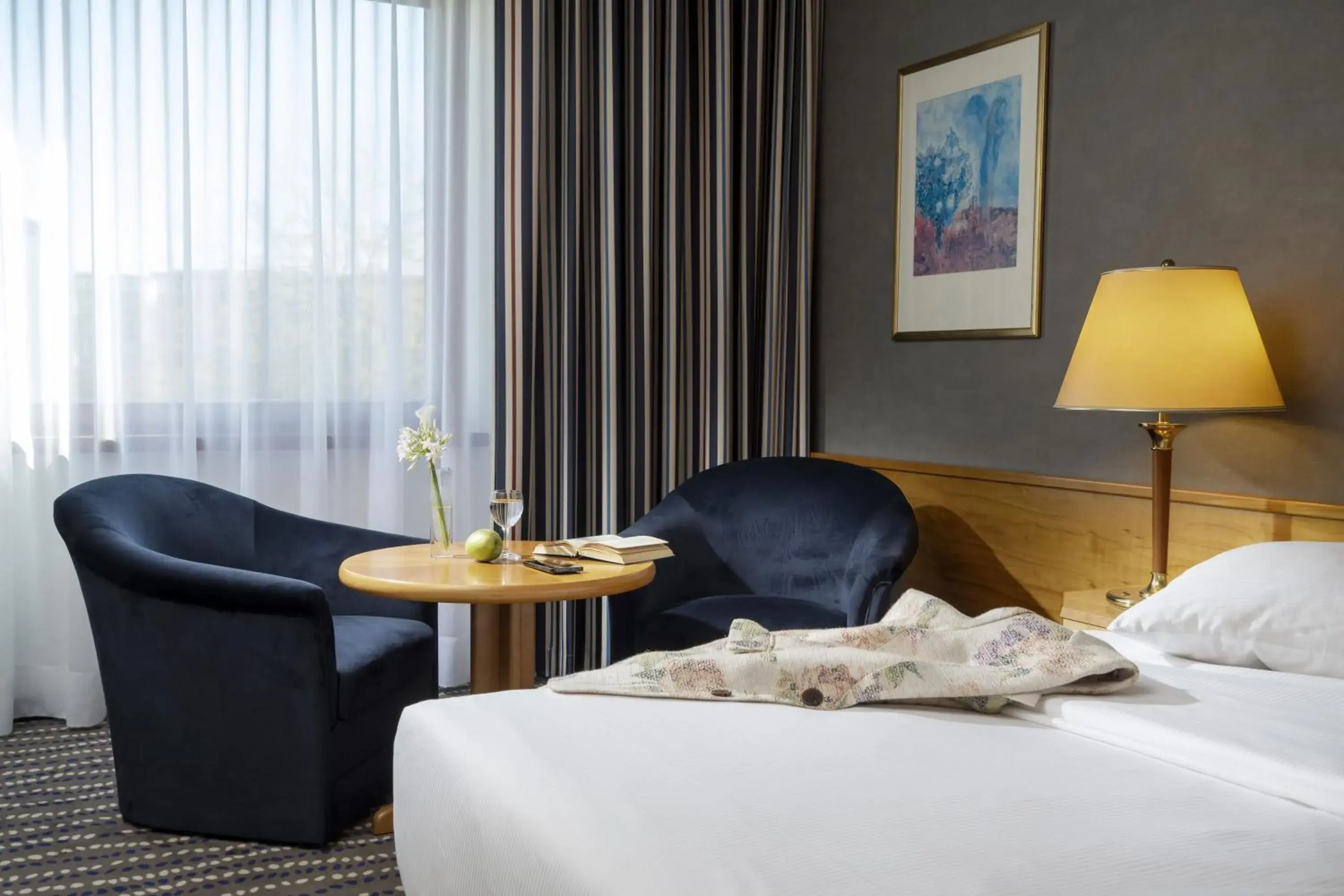 Photo of the whole room, Bed in Maritim Hotel Magdeburg Photo of the whole room, Bed in Maritim Hotel Magdeburg