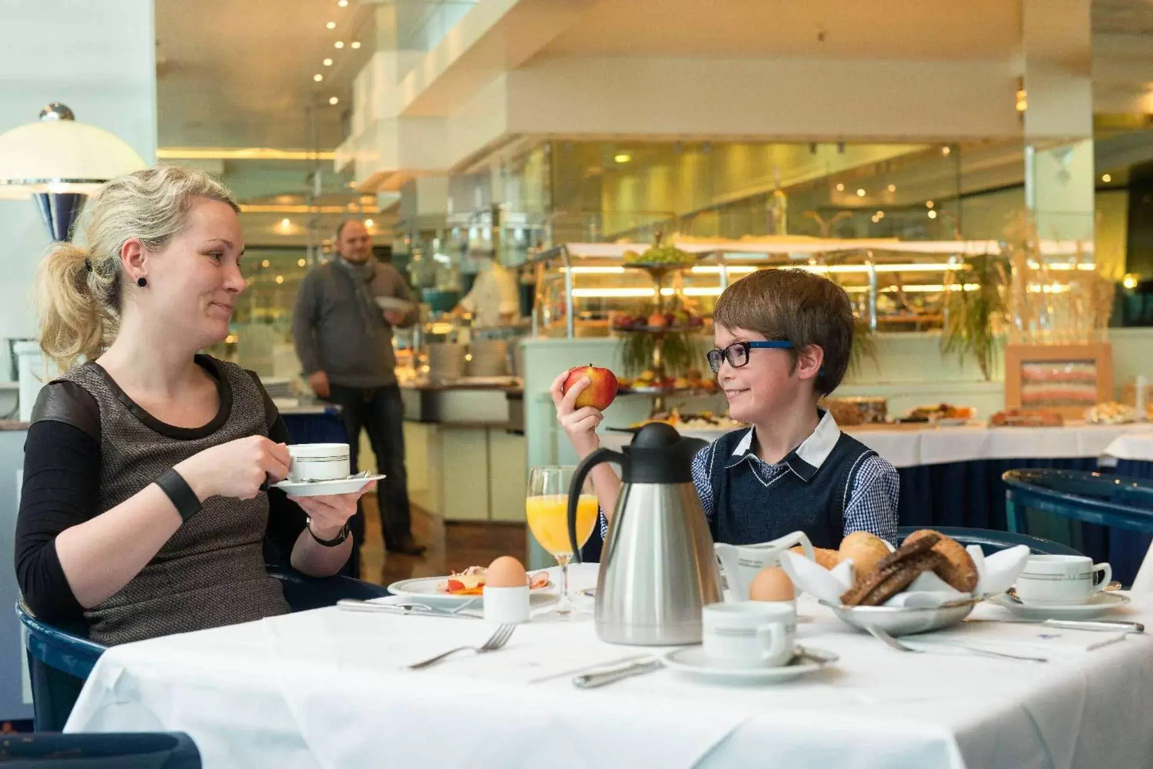 Restaurant/places to eat in Maritim Hotel Magdeburg Restaurant/places to eat in Maritim Hotel Magdeburg