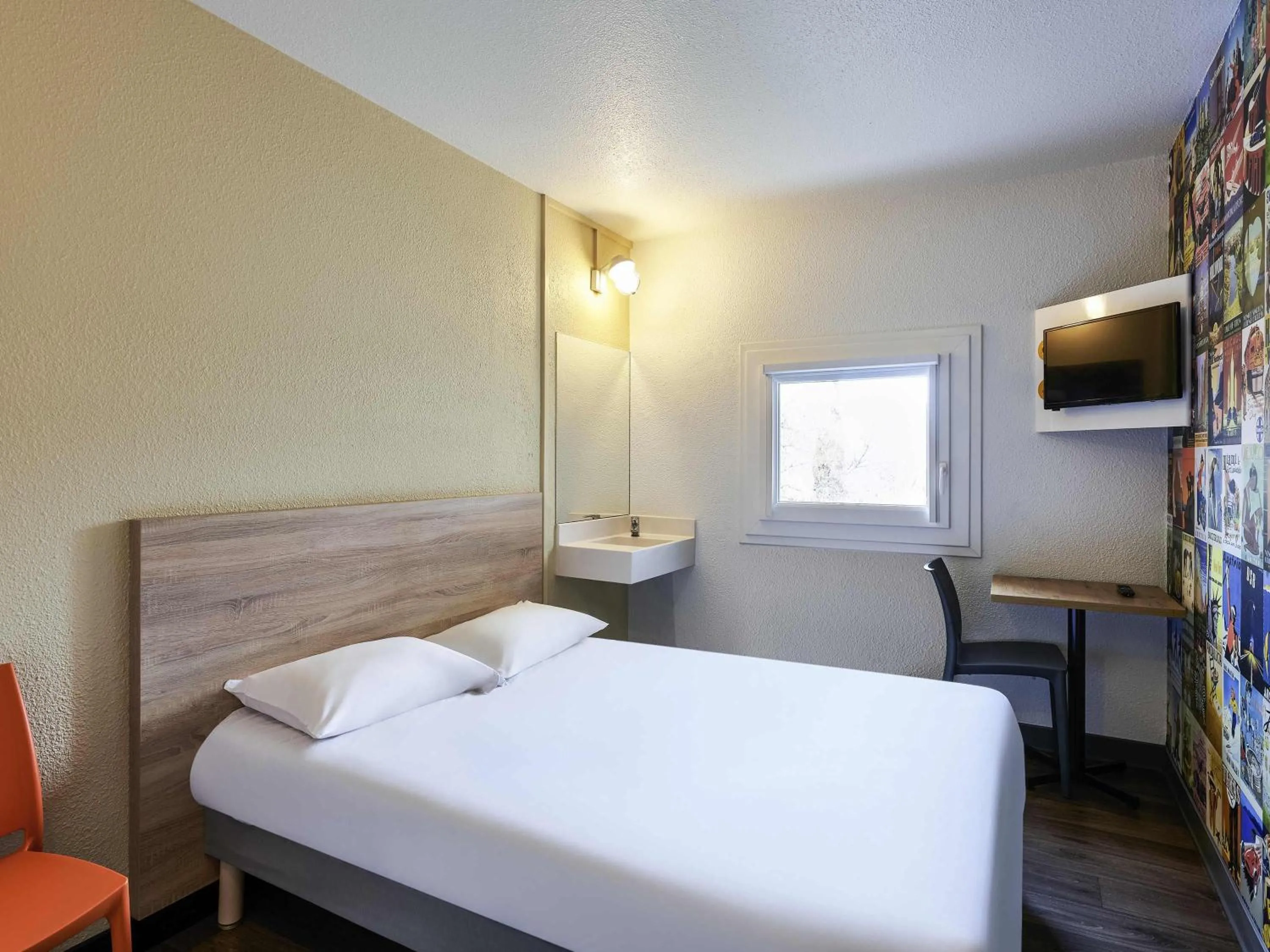 Bedroom, Bed in hotelF1 Paris Saint Denis Stade