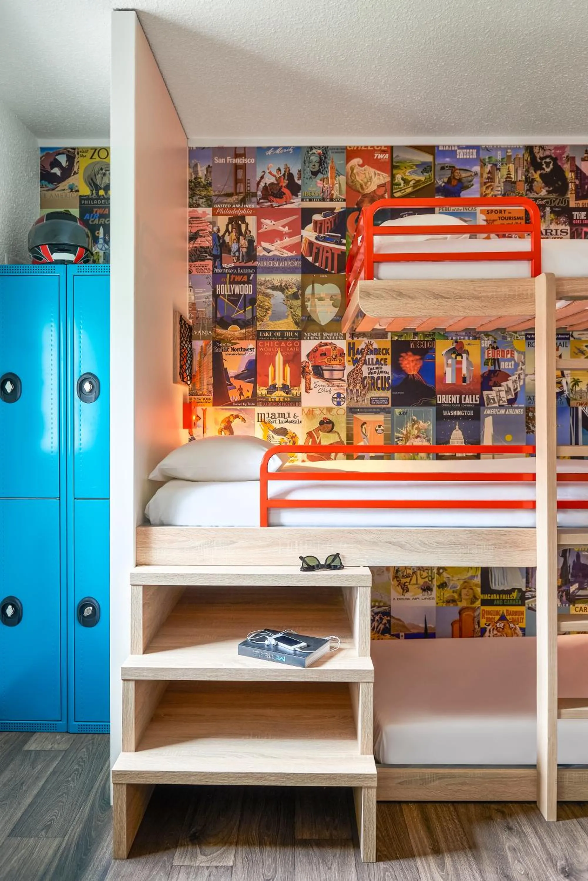 bunk bed, Bed in hotelF1 Paris Saint Denis Stade